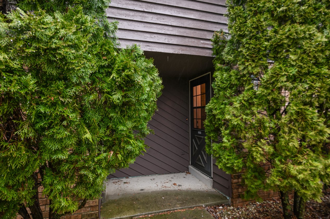 12424 W Cleveland Ave, Waukesha, WI 53151