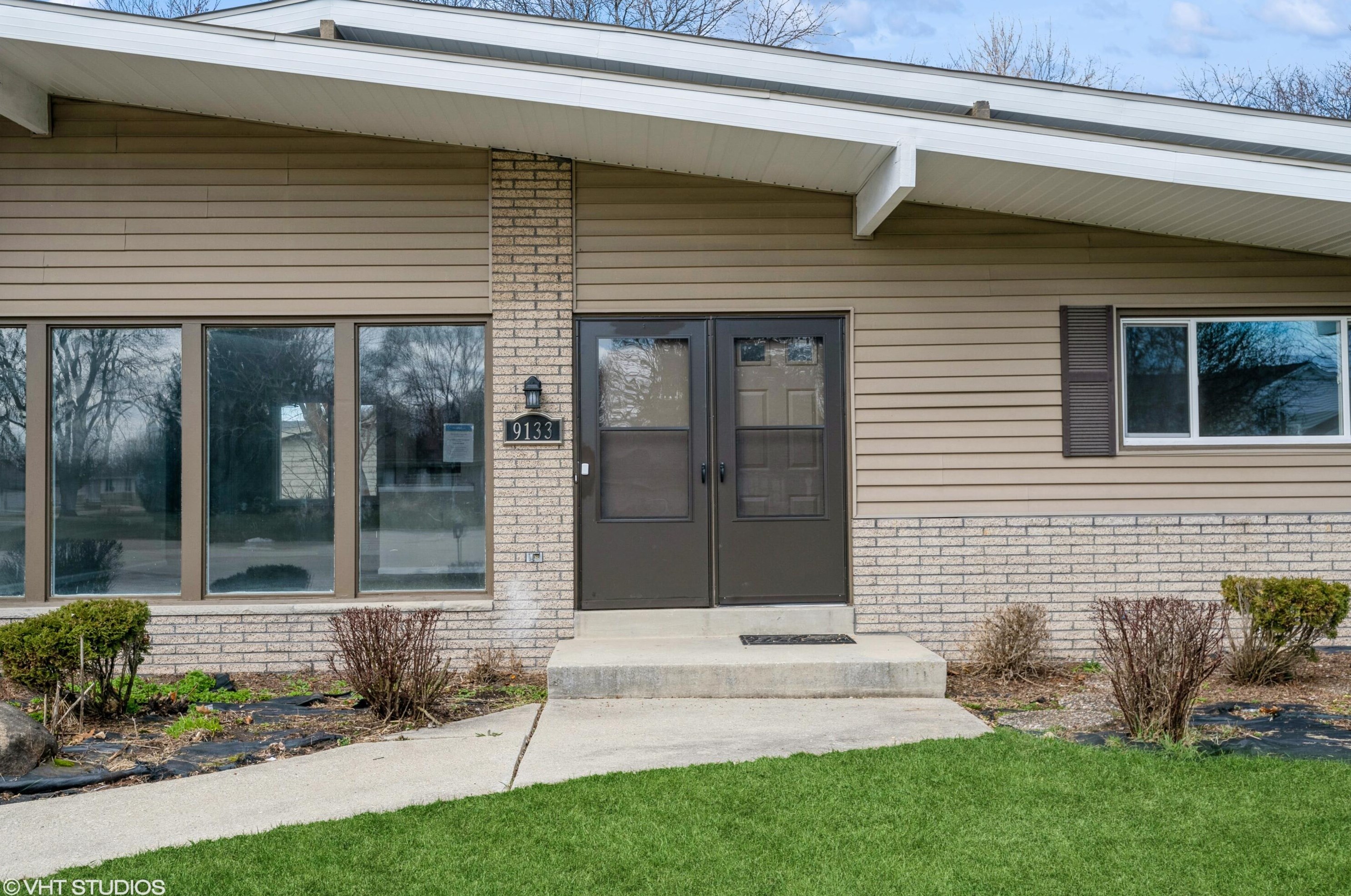 9133 Deer Ct, Milwaukee, WI 53223-1604