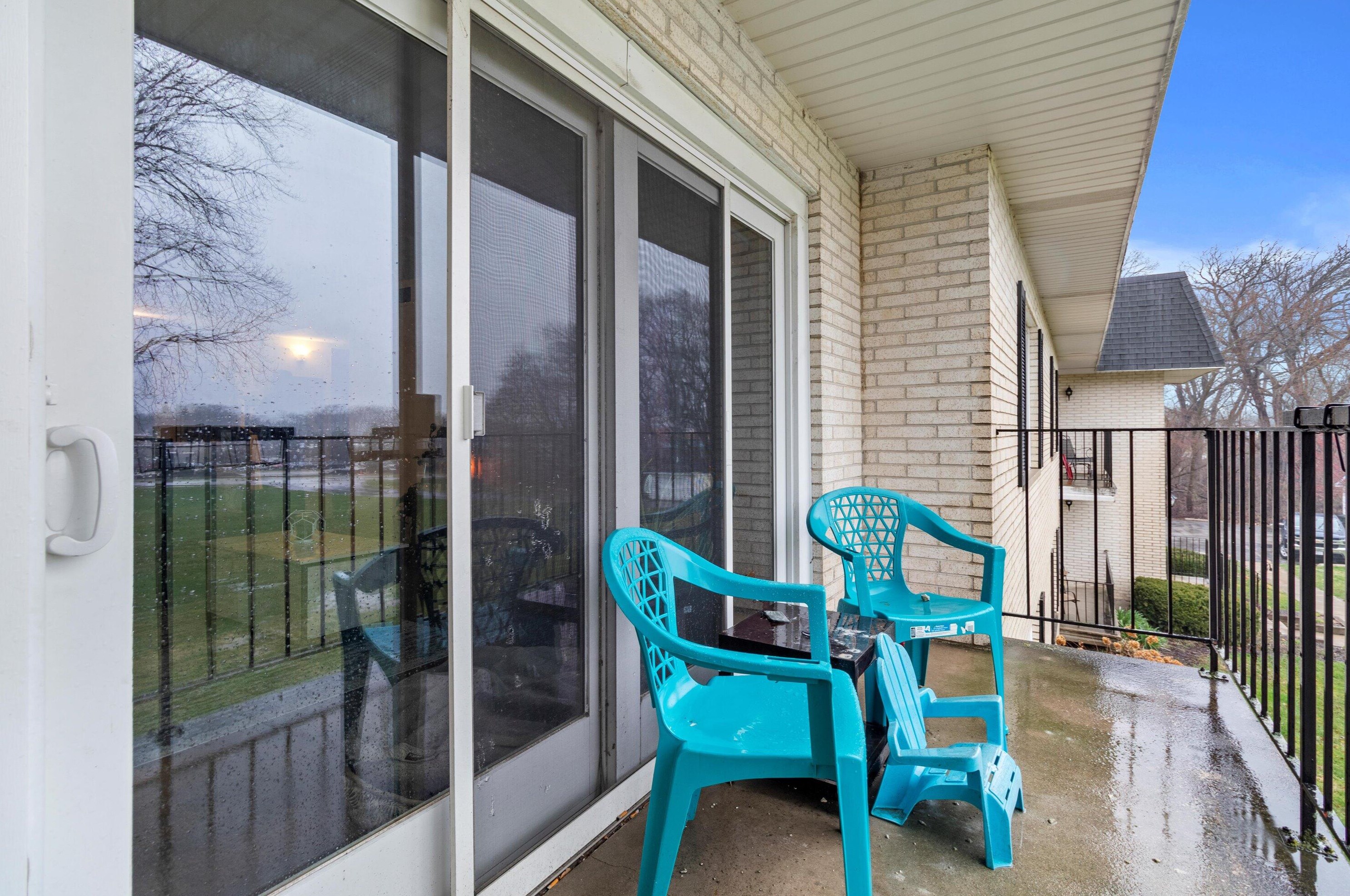 1036 Wells St #202, Lake Geneva, WI 53147