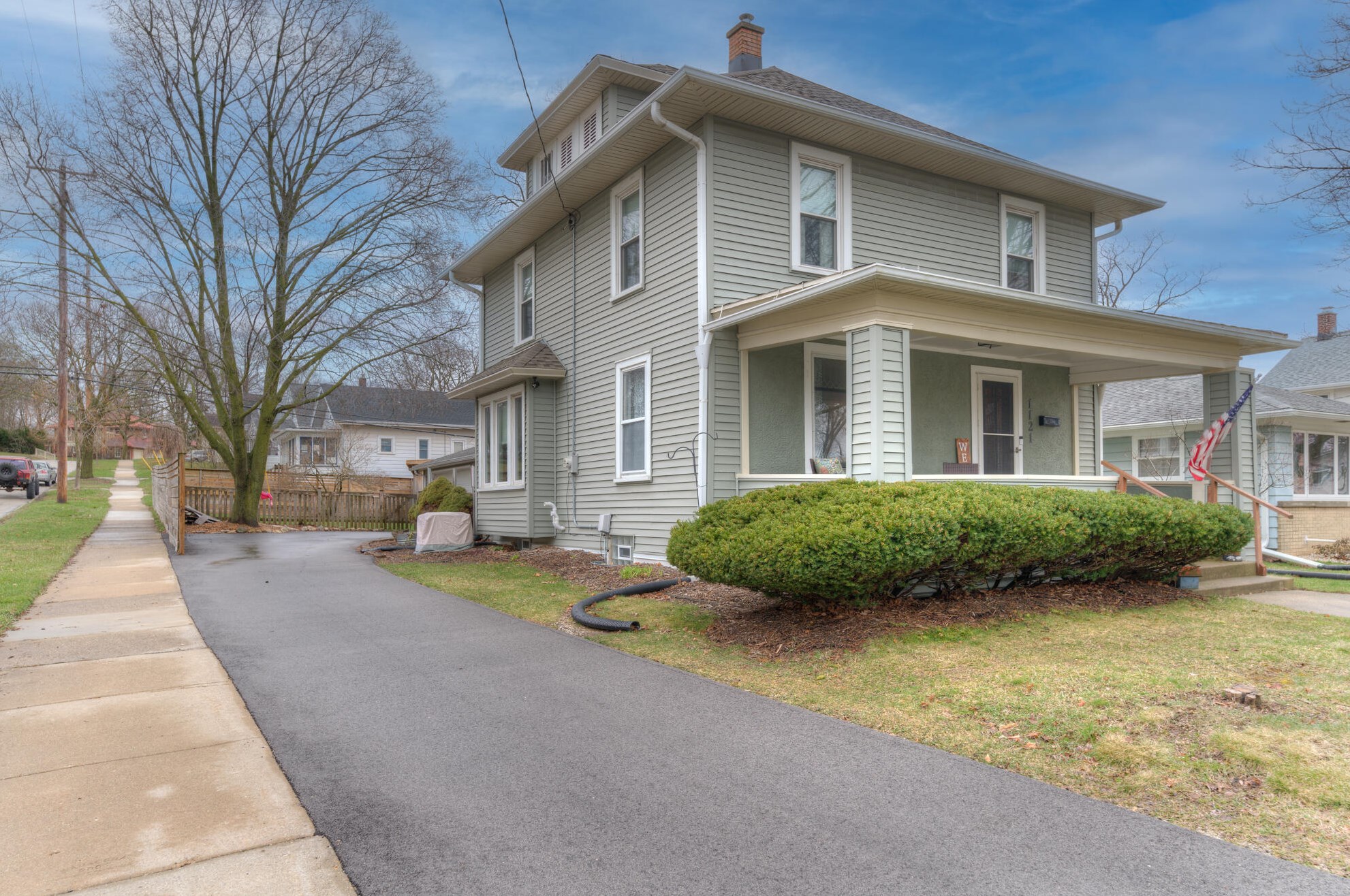 1121 Ellis St, Waukesha, WI 53186-5619
