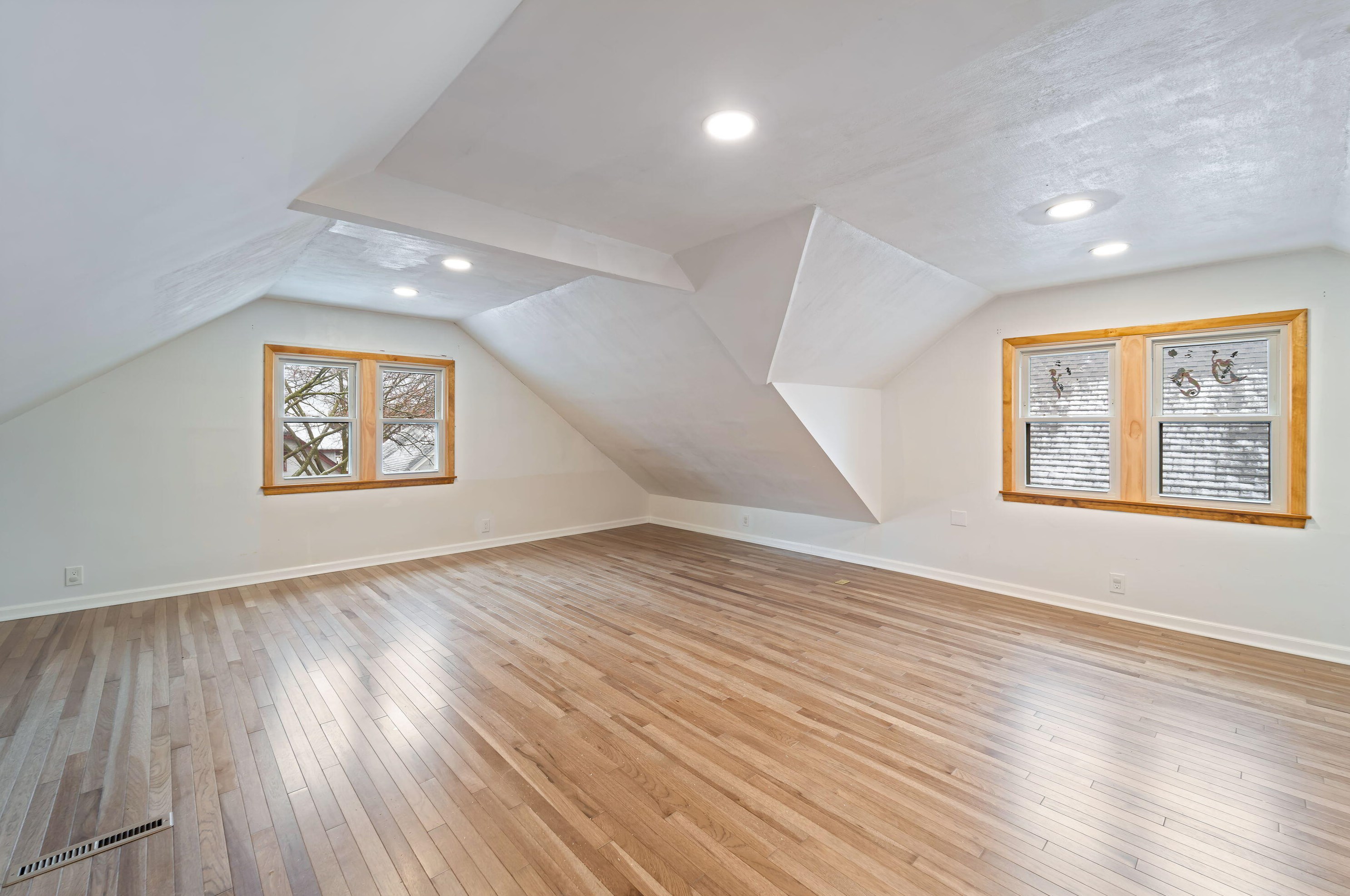 865 75th St, Milwaukee WI  53214-3014 exterior