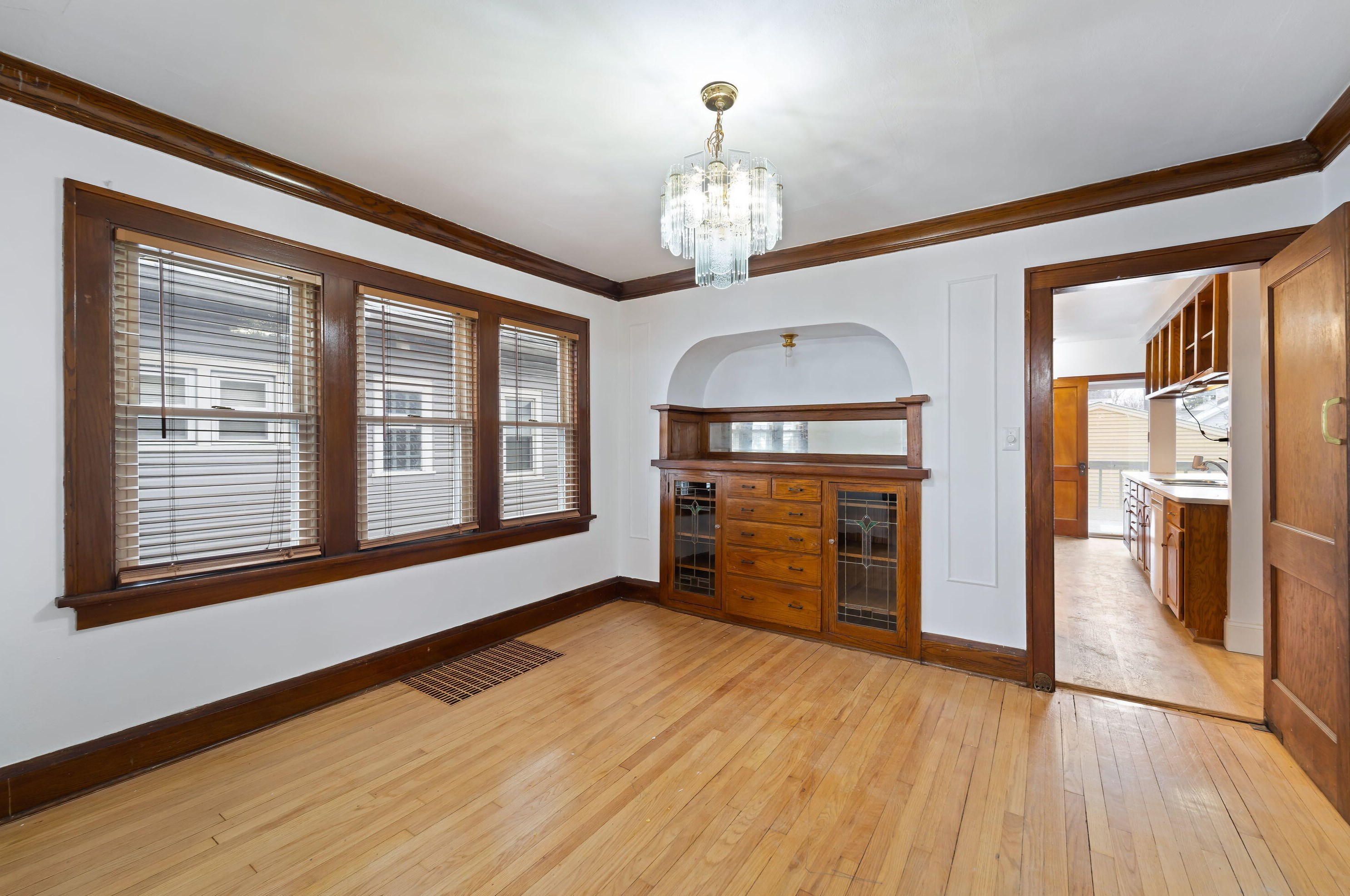 865 75th St, Milwaukee WI  53214-3014 exterior