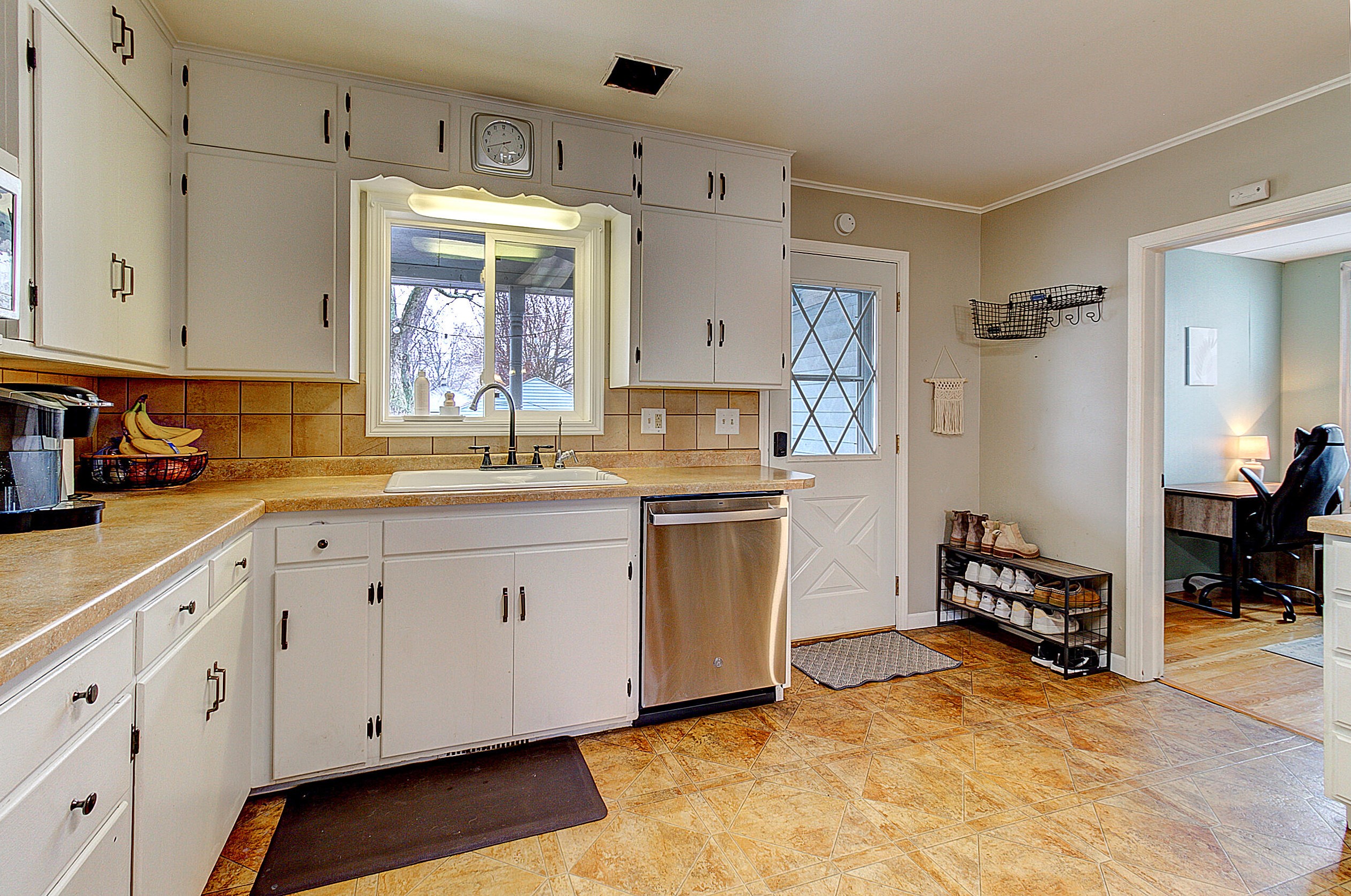 2007 Kane St, La Crosse WI  54603-2086 exterior