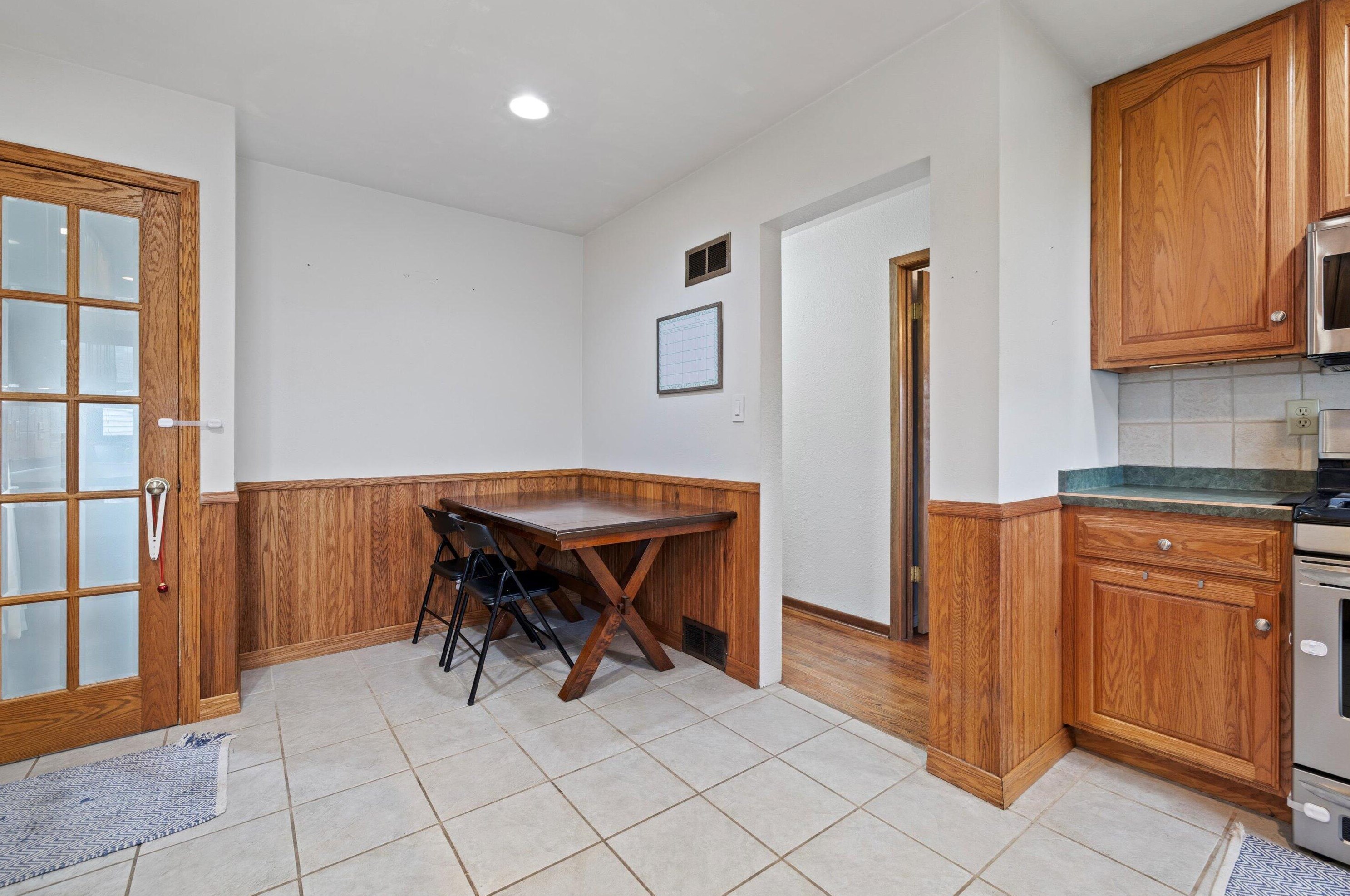 4911 33 Ave, Kenosha WI 53144-4019 exterior