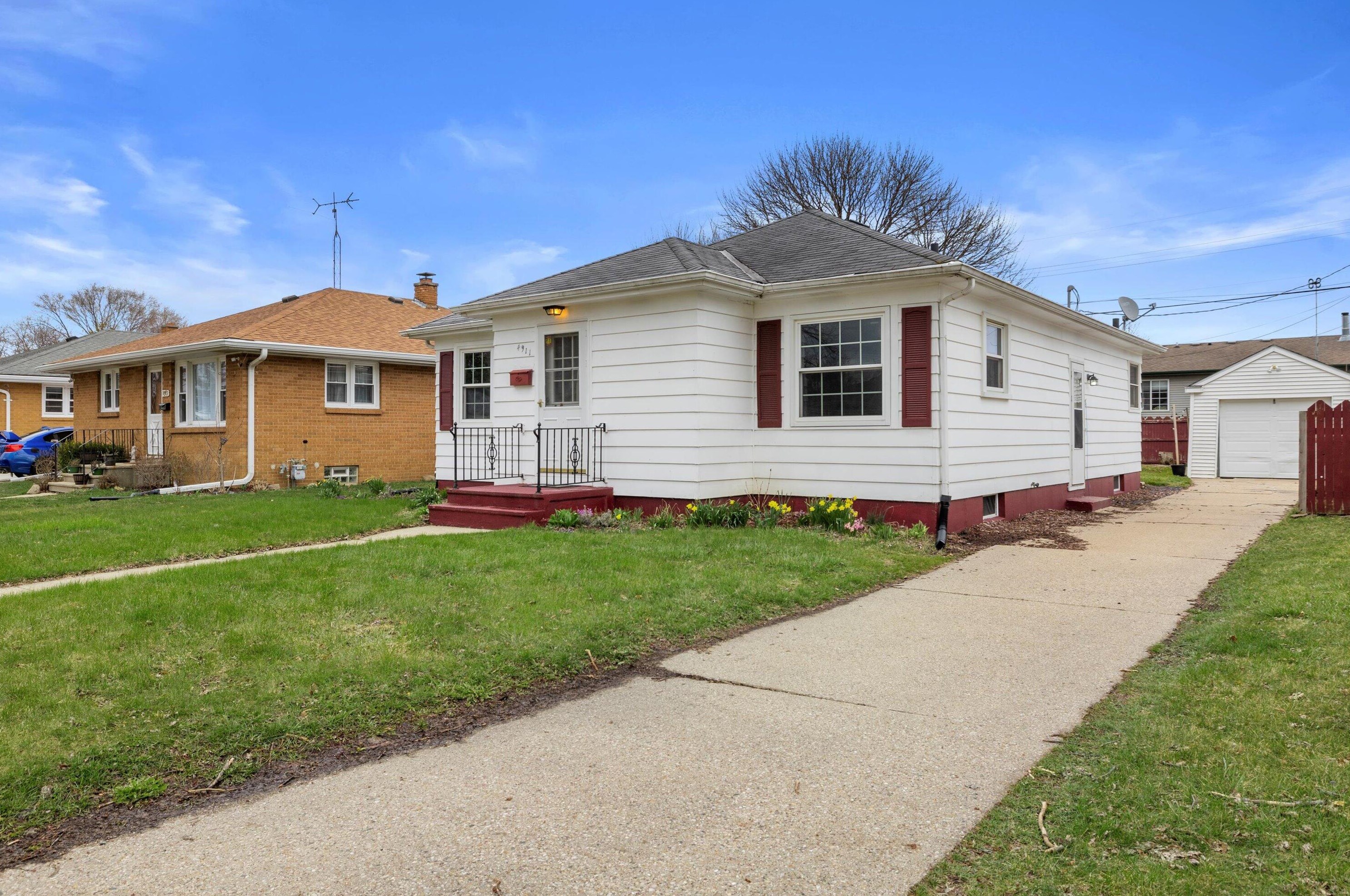 4911 33 Ave, Kenosha WI 53144-4019 exterior