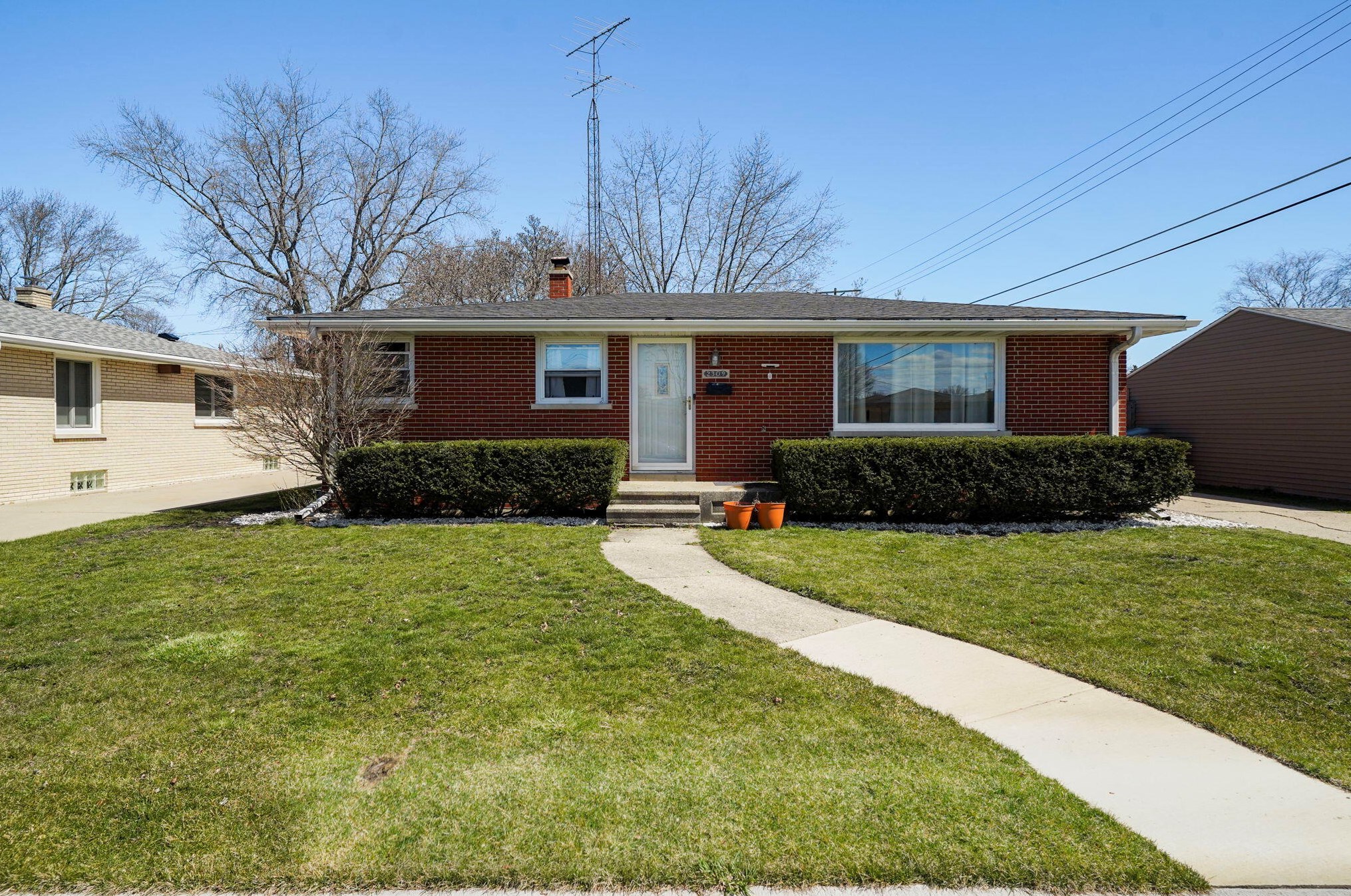 2309 26th Ave, Kenosha, WI 53140