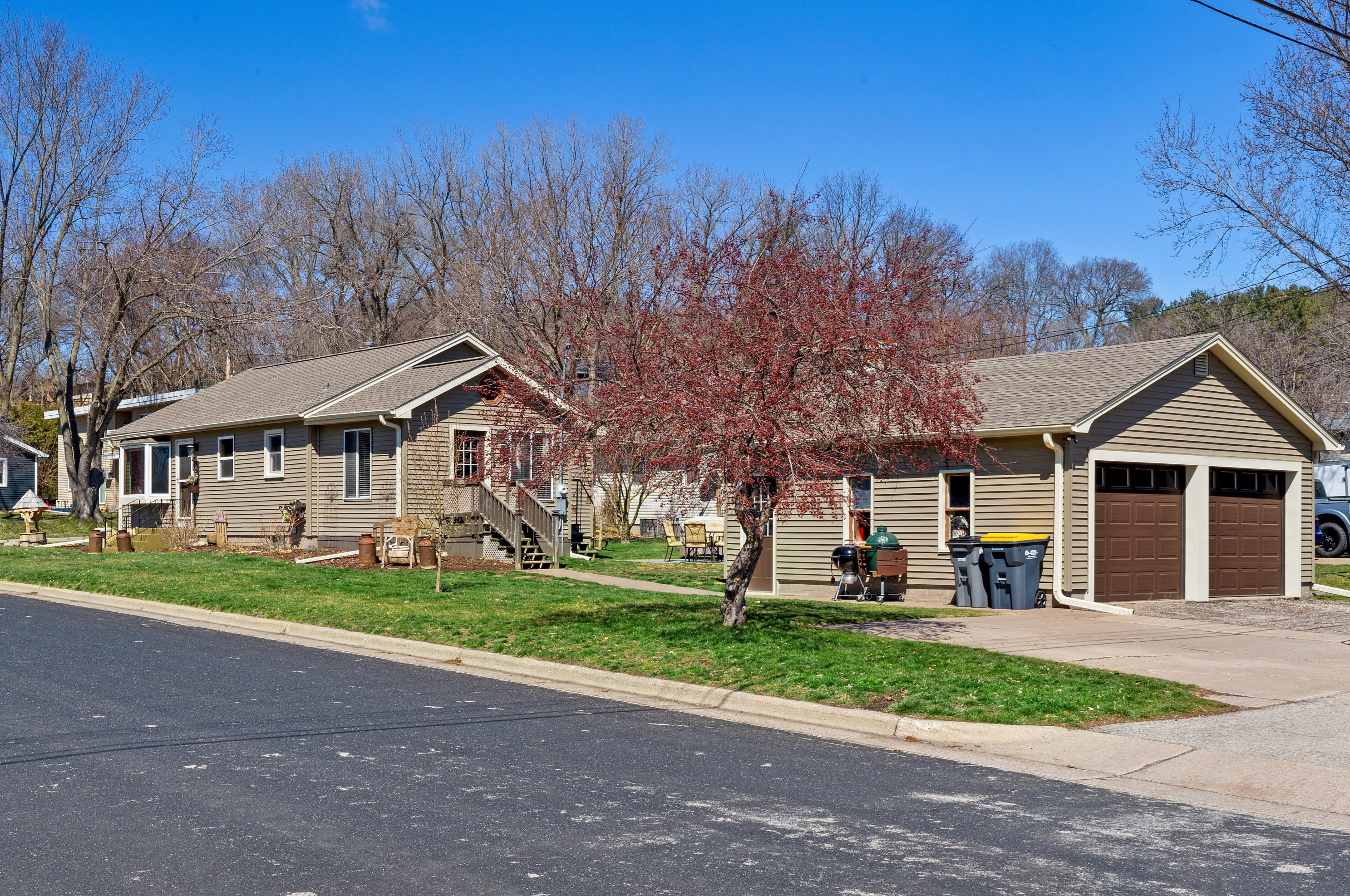 109 Lee St, Holmen, WI 54636-9742
