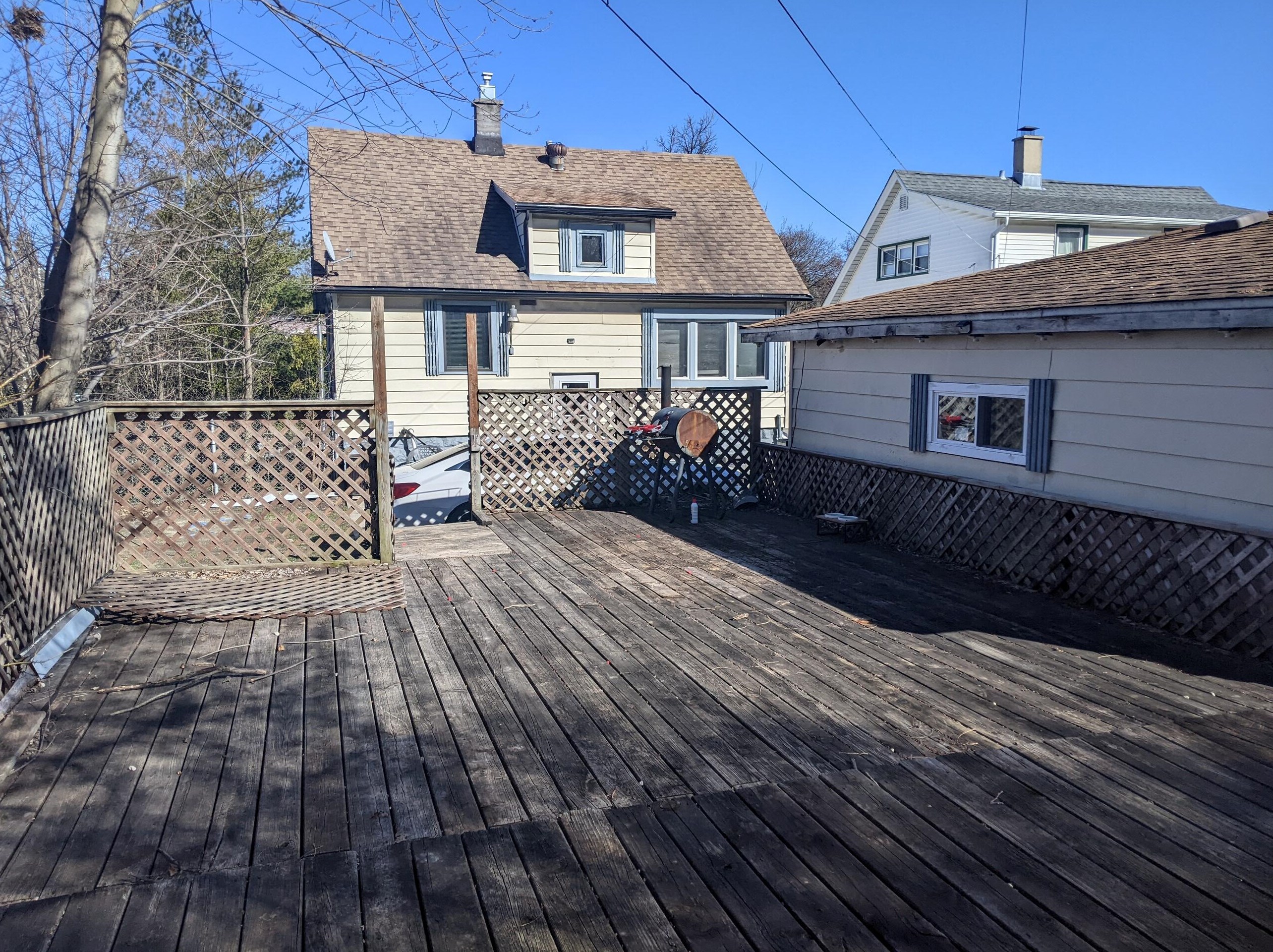 615 Hawley Rd, Milwaukee WI  53214-1948 exterior