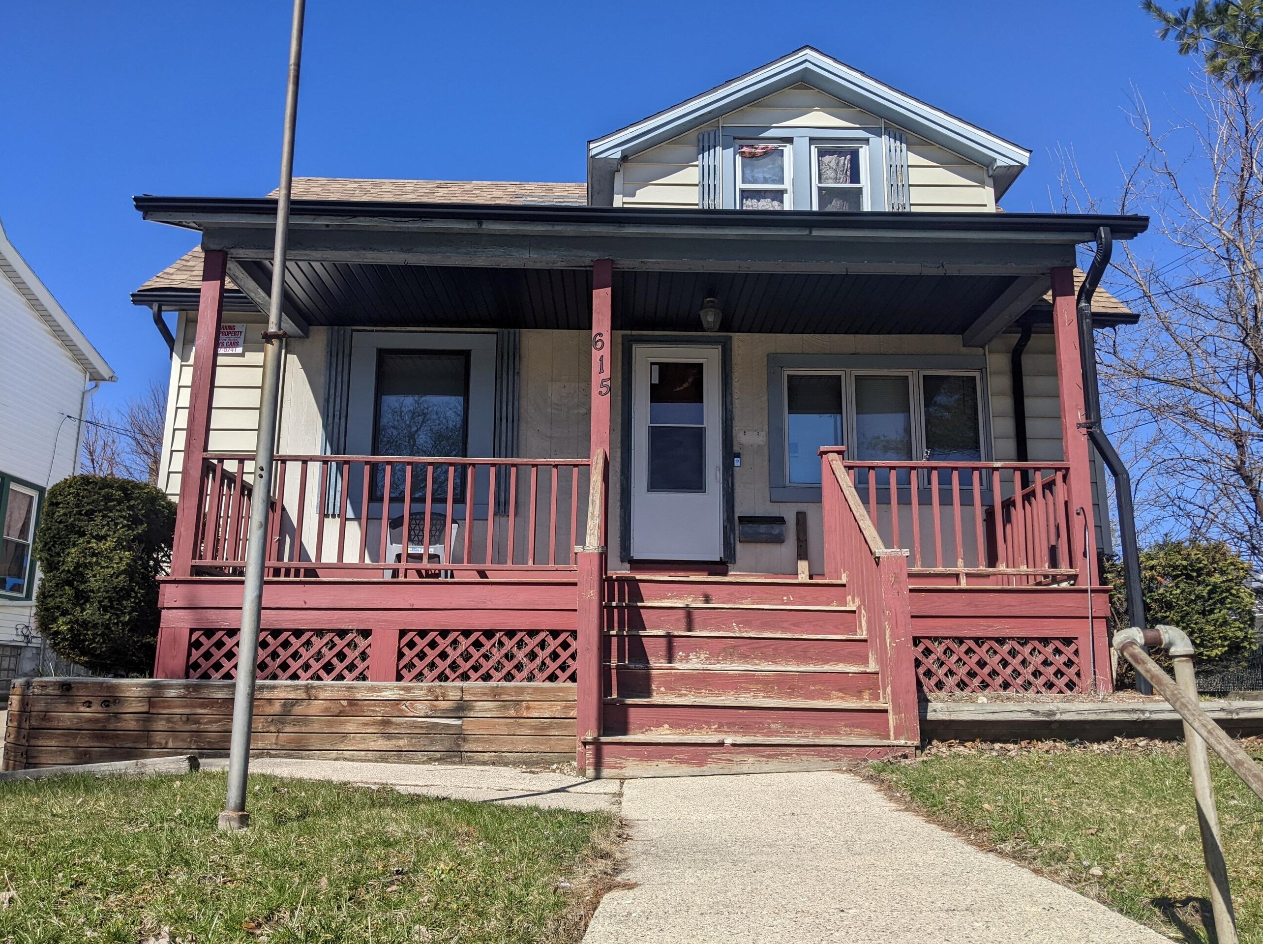 615 Hawley Rd, Milwaukee WI  53214-1948 exterior