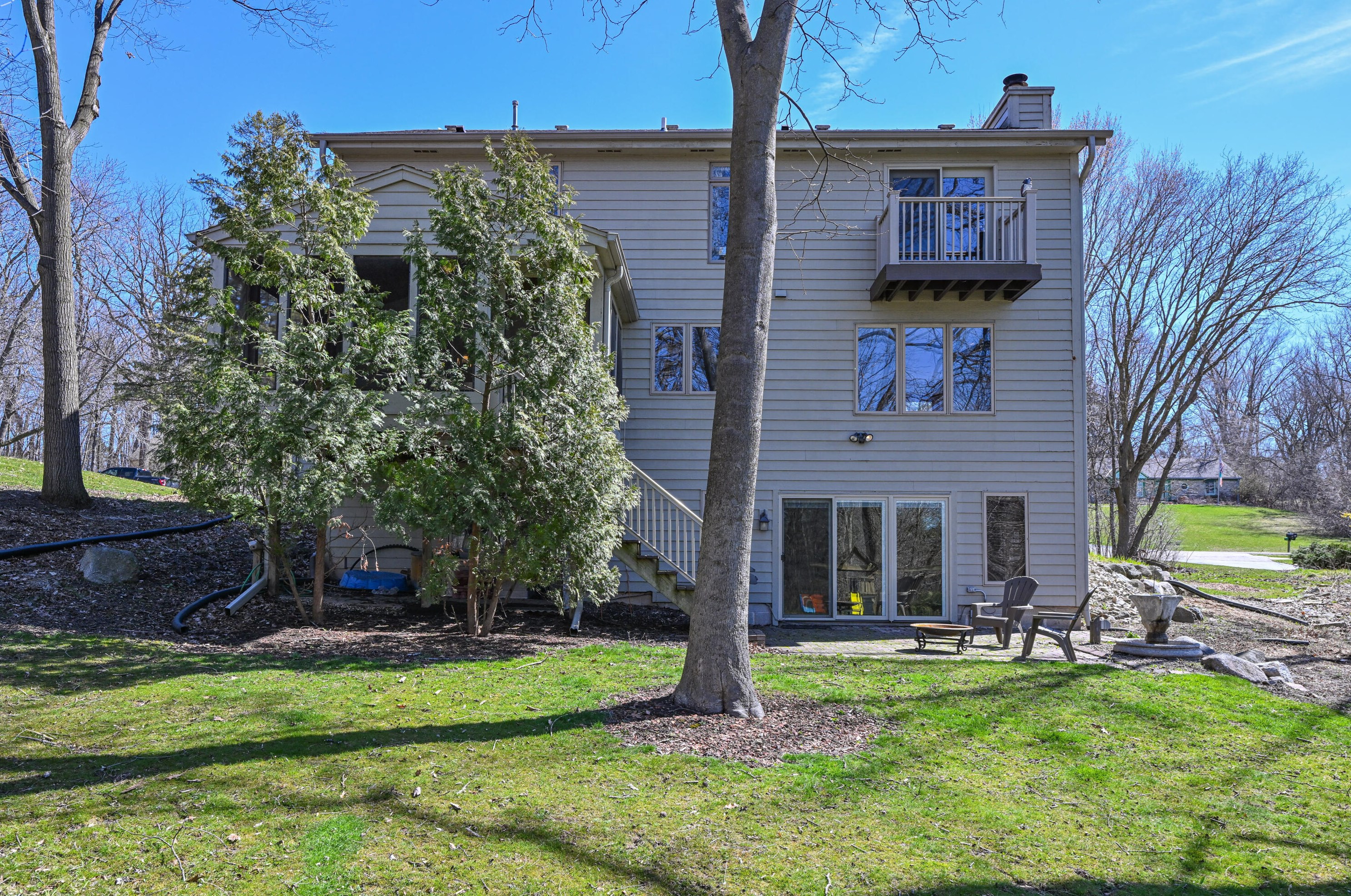 2575 Eastwood Ln, Brookfield, WI 53005