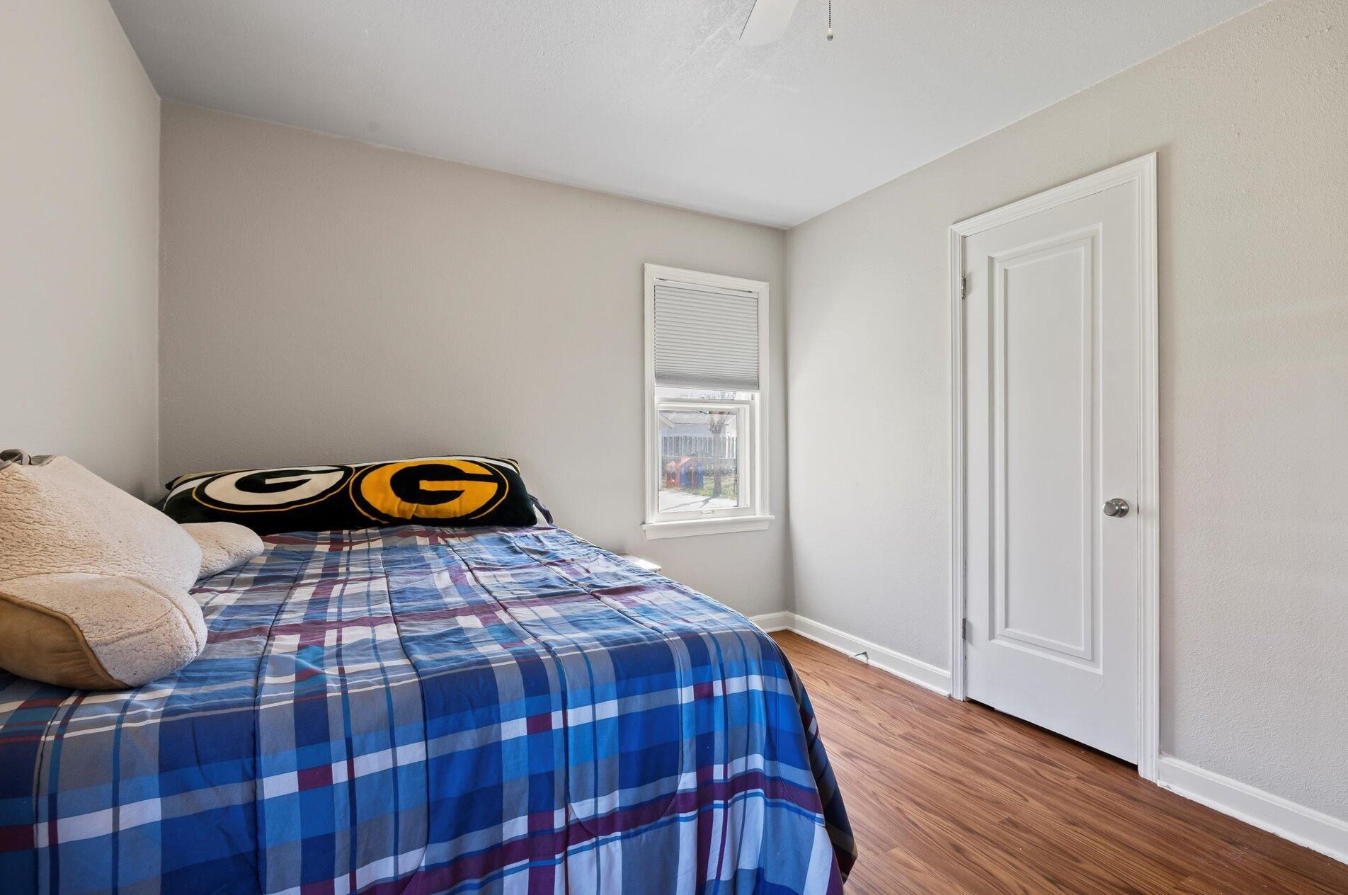 2944 76, Milwaukee WI 53219-2828 exterior