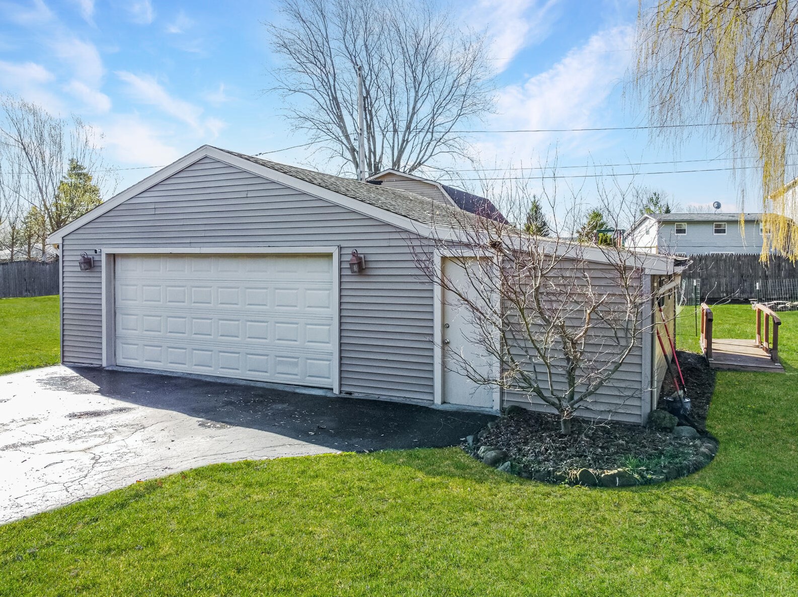 4225 122nd St, Kenosha WI  53158-3921 exterior