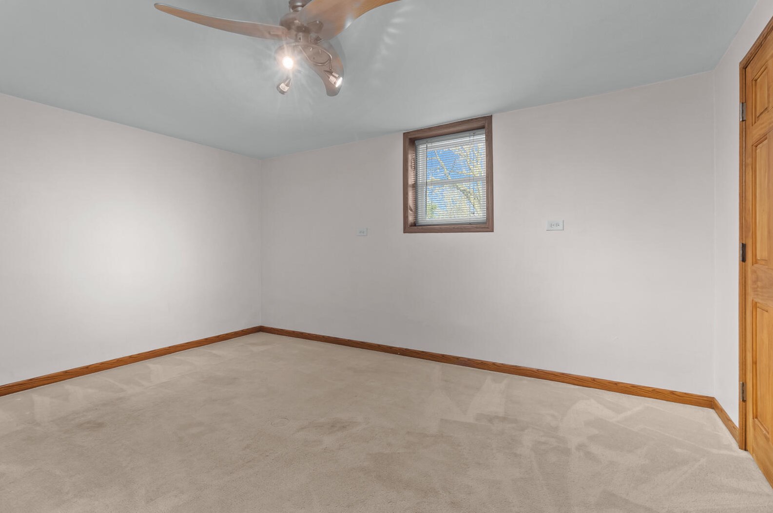 4225 122nd St, Kenosha WI  53158-3921 exterior