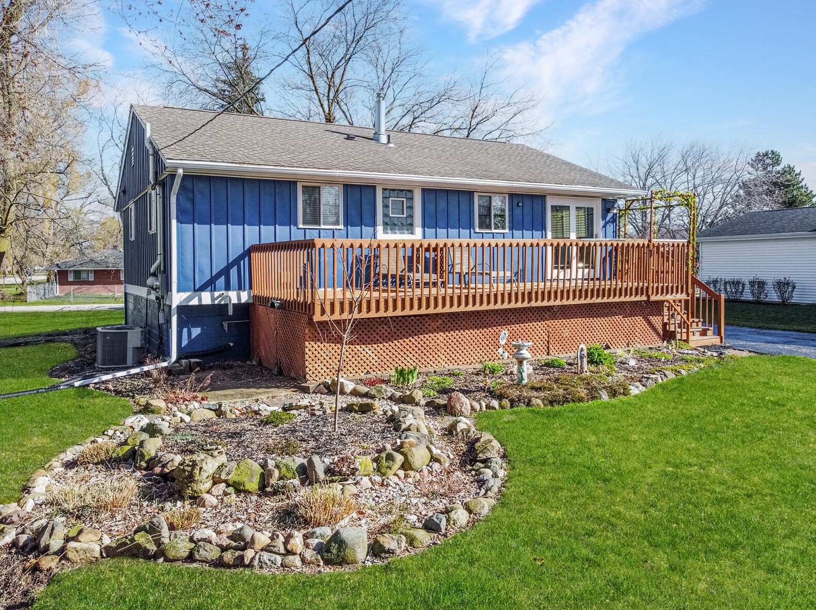 4225 122nd St, Kenosha WI  53158-3921 exterior