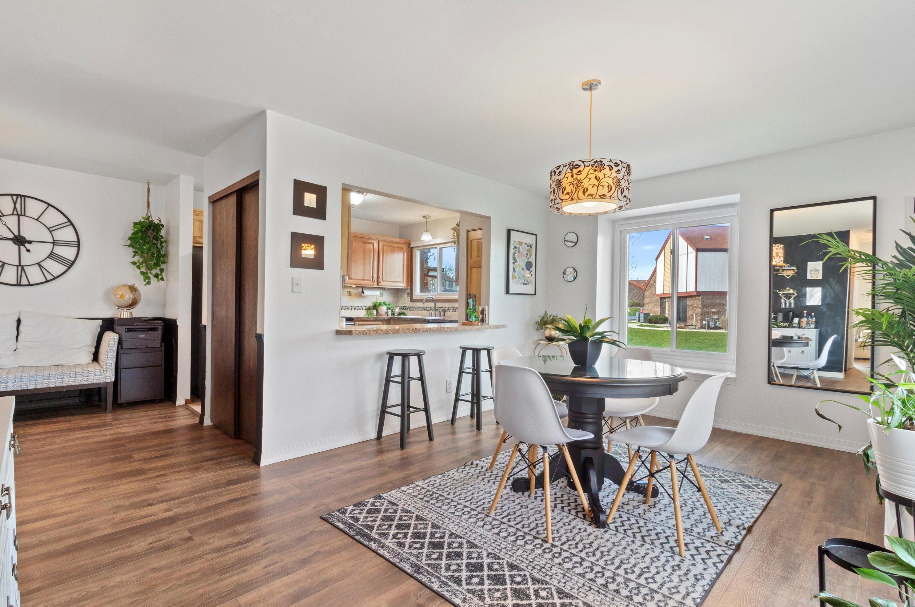 4203 College Ave, Milwaukee WI  53221-4548 exterior