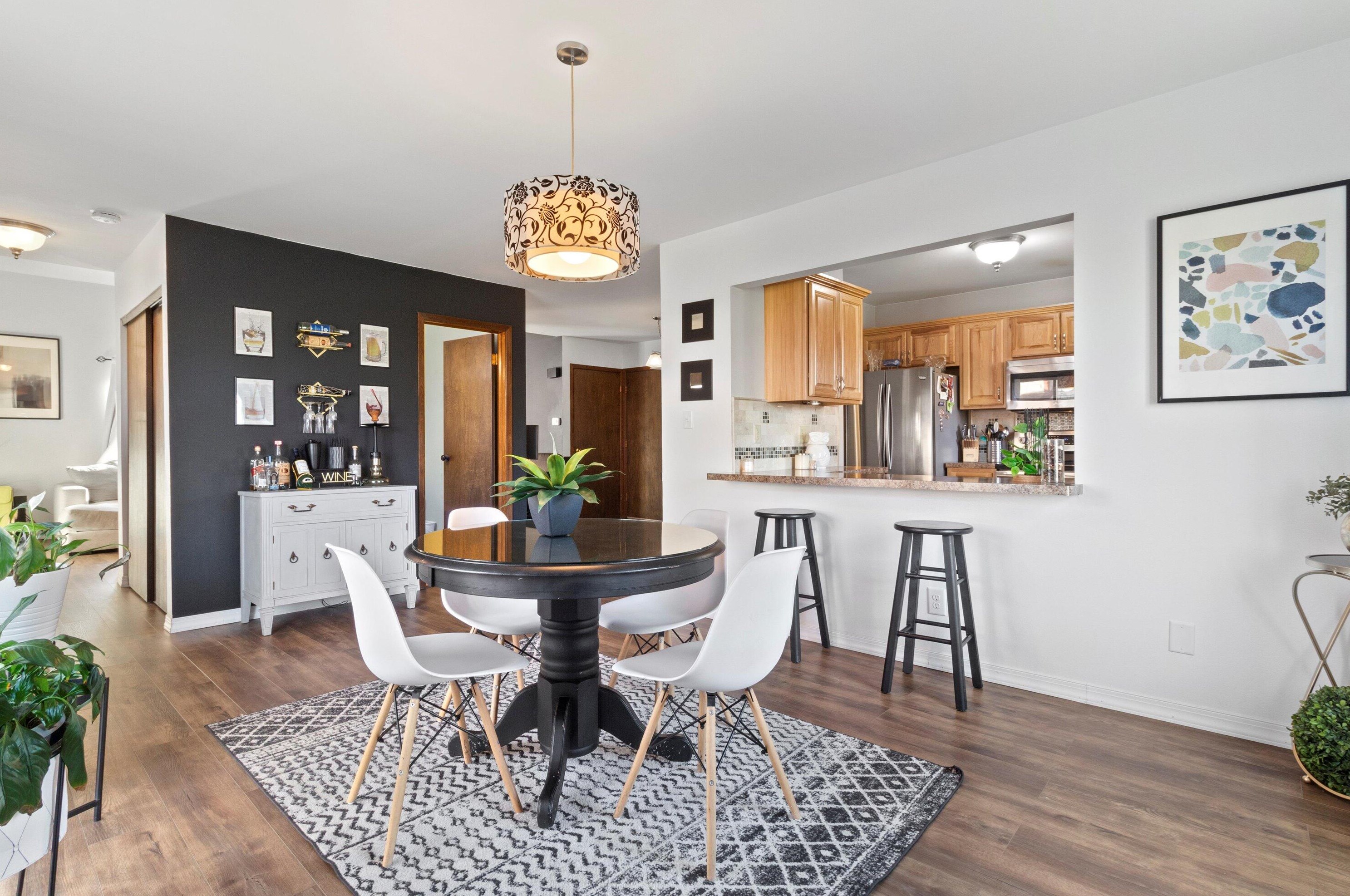 4203 College Ave, Milwaukee WI  53221-4548 exterior