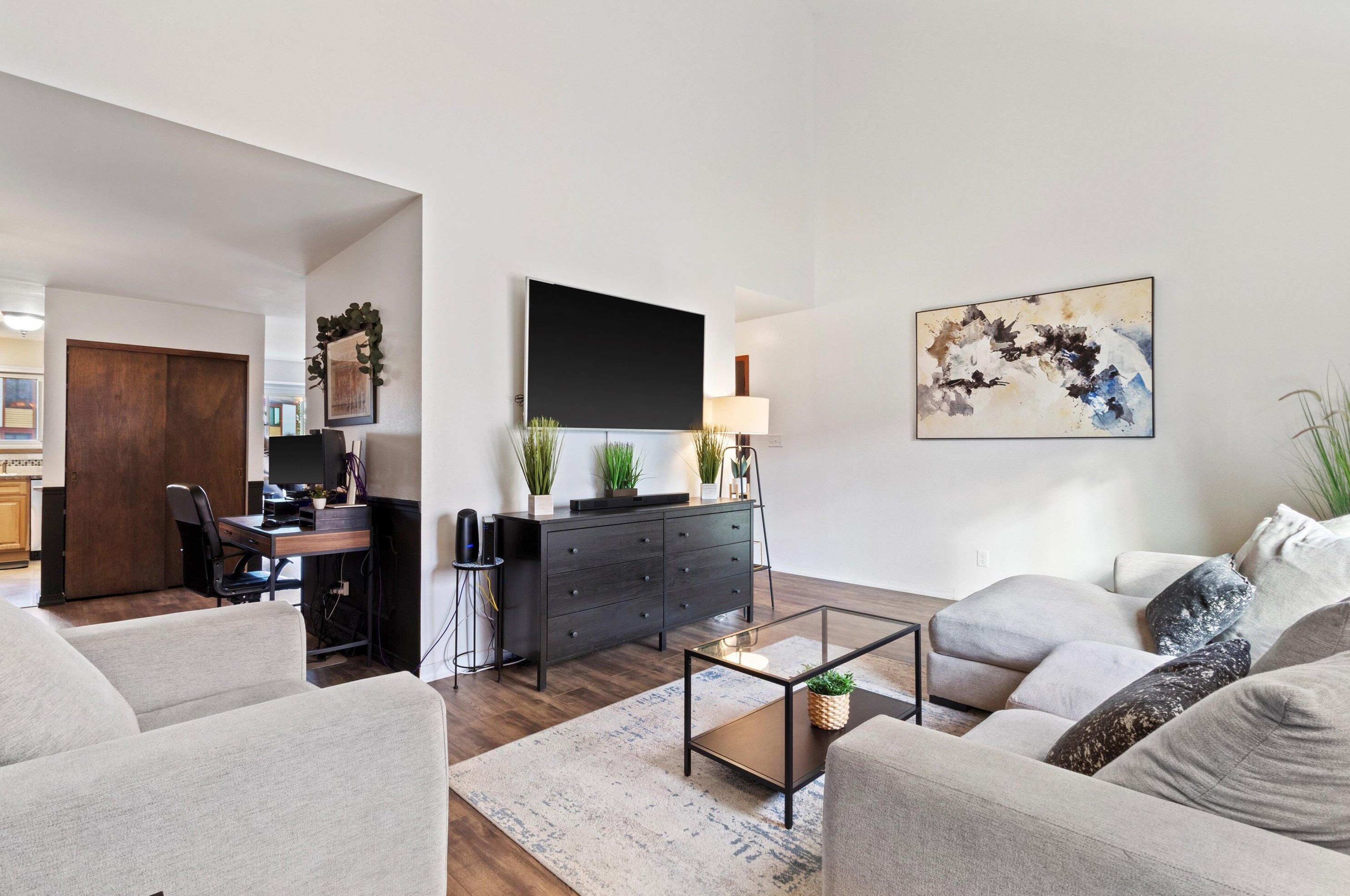 4203 College Ave, Milwaukee WI  53221-4548 exterior