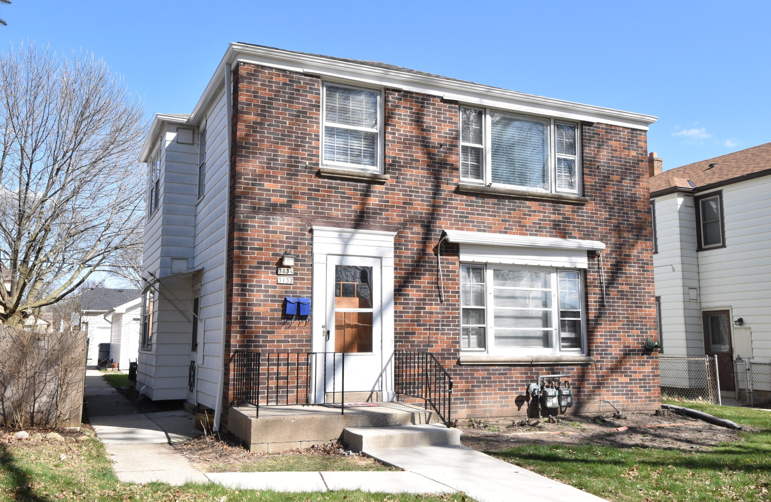 3132 81st St, Milwaukee, WI 53222-3810