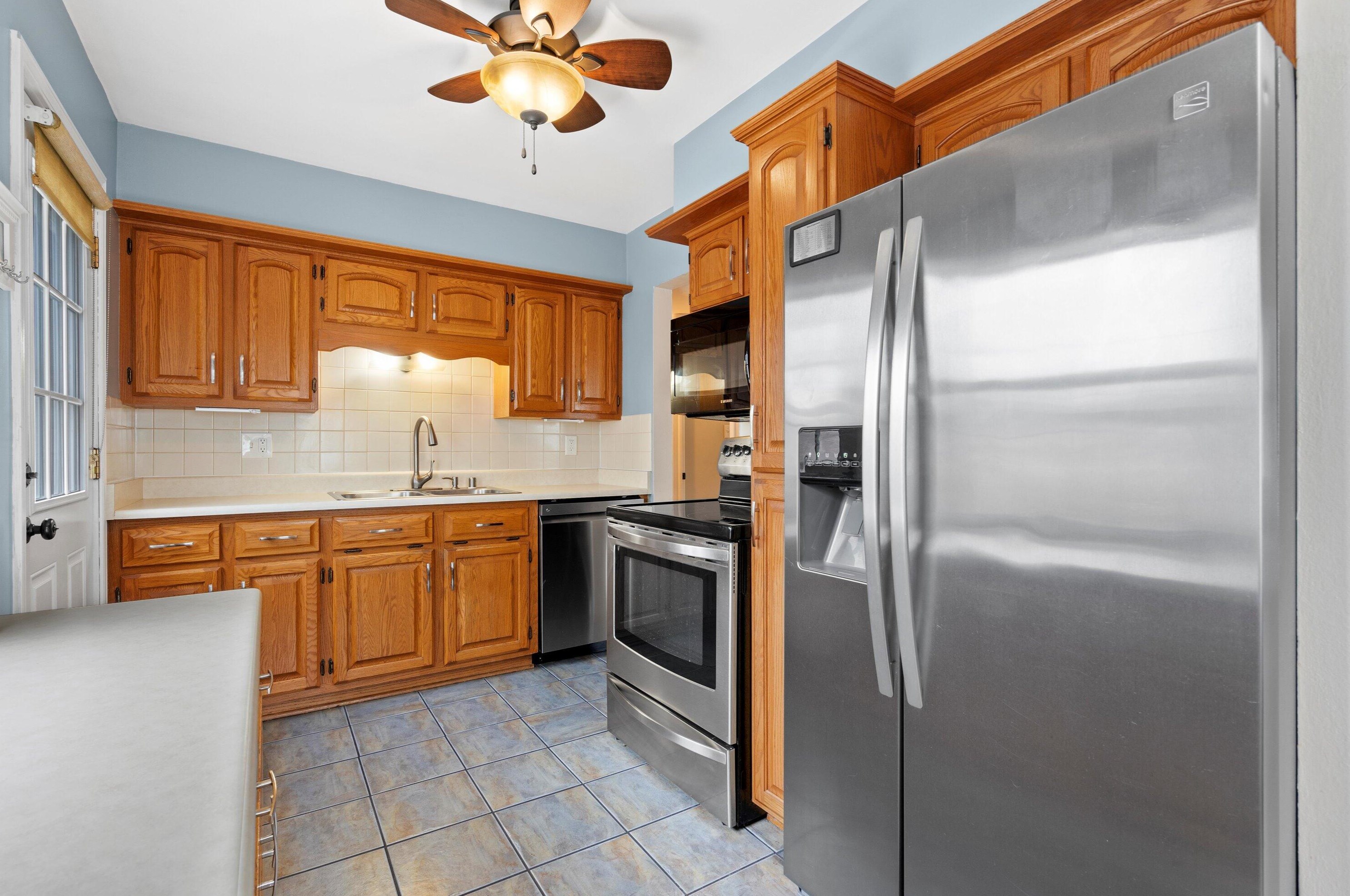 4365 Glenway St, Milwaukee WI 53222-1118 exterior