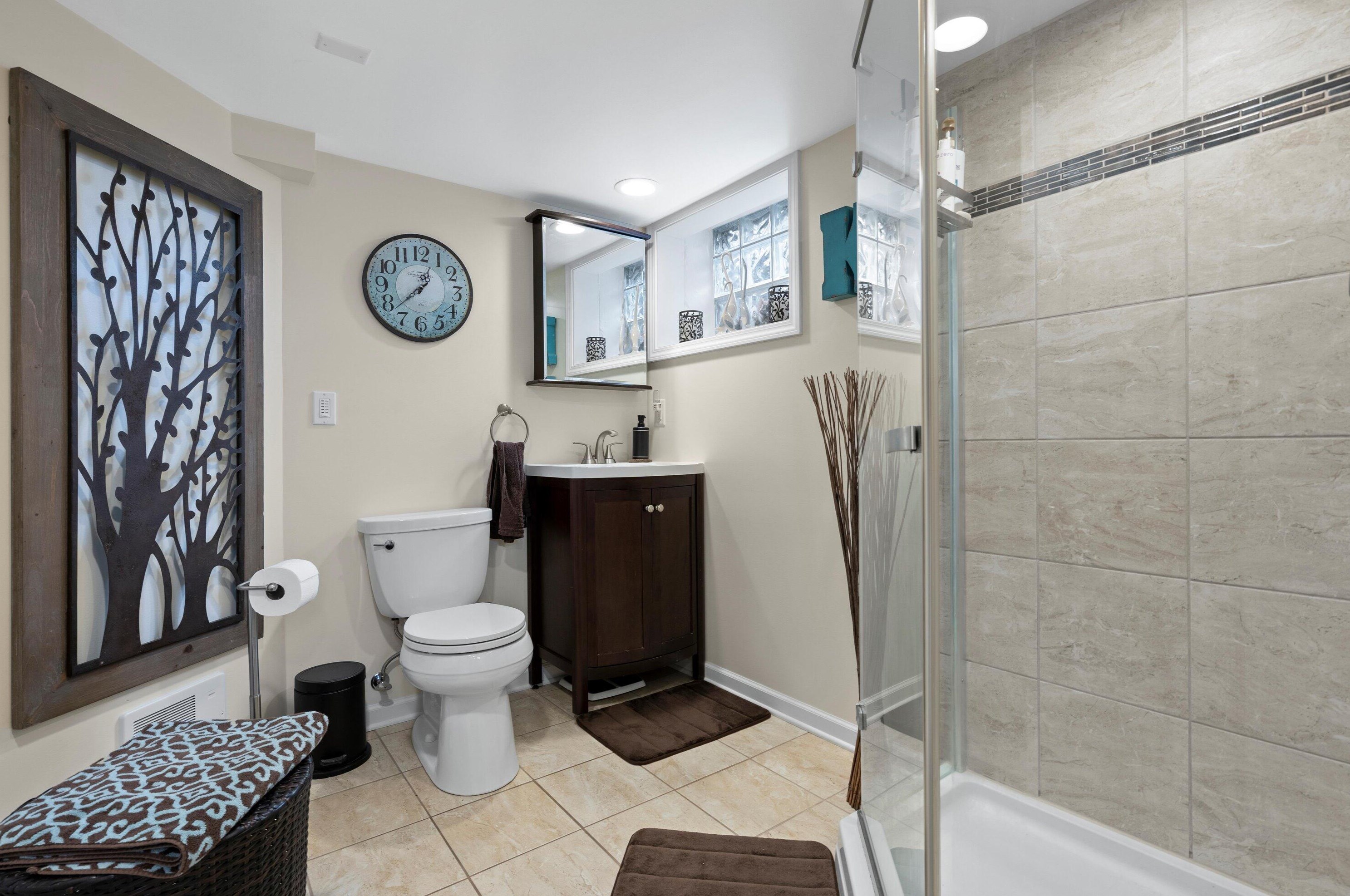 4365 Glenway St, Milwaukee WI 53222-1118 exterior