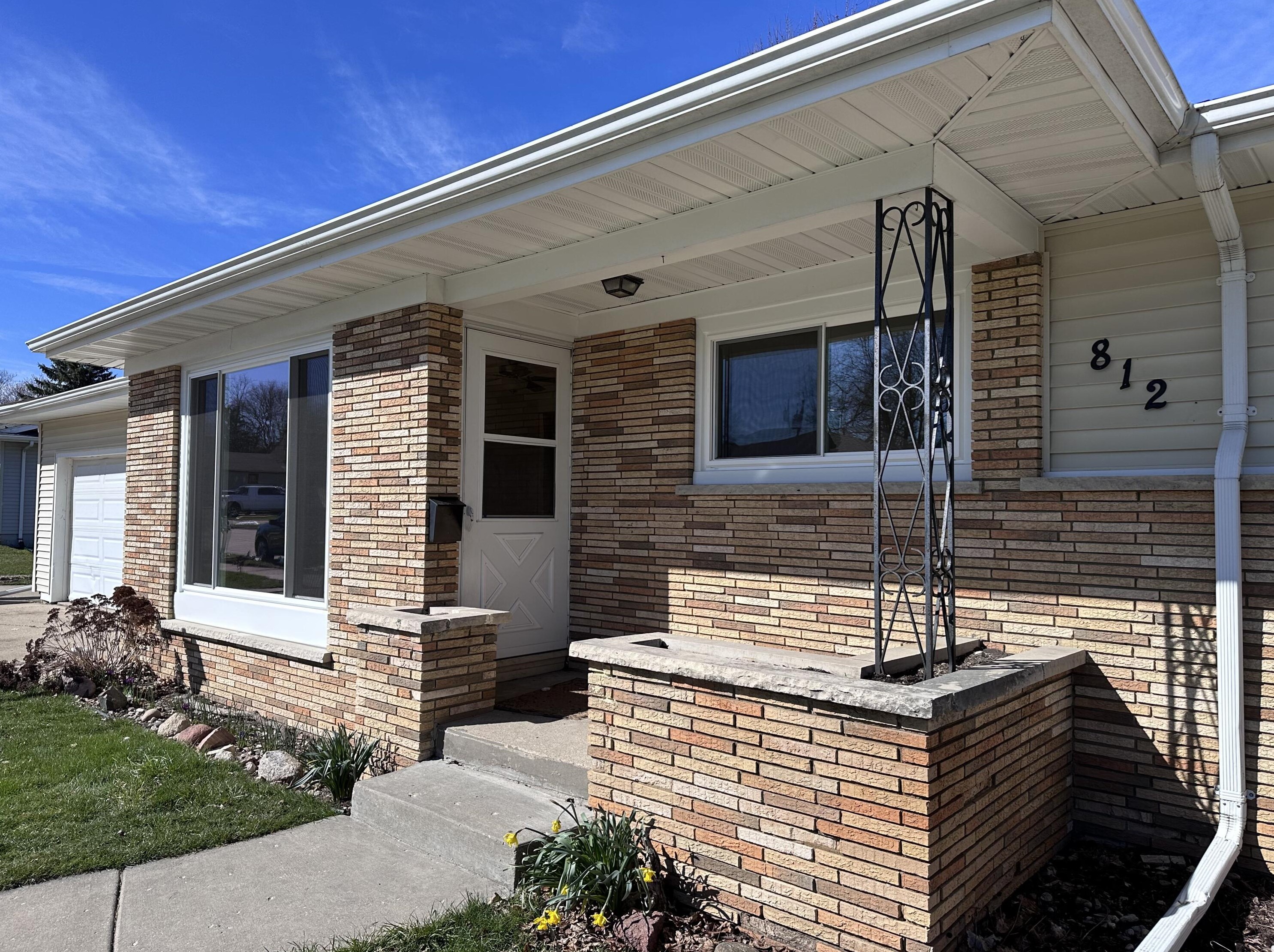 812 Fairfield Dr, Beaver Dam, WI 53916