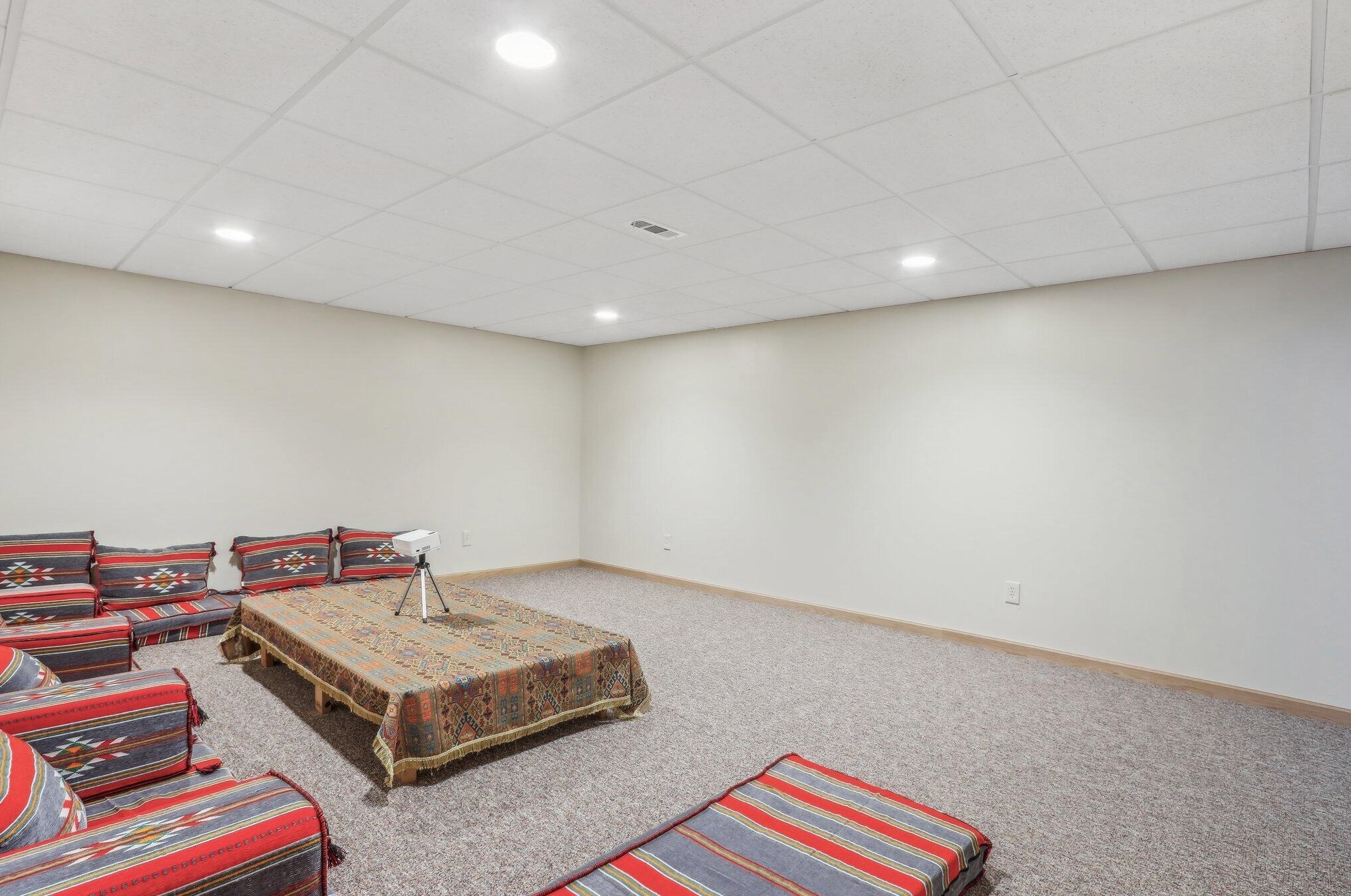 4205 Cherrywood Ln, Milwaukee WI  53209-1005 exterior