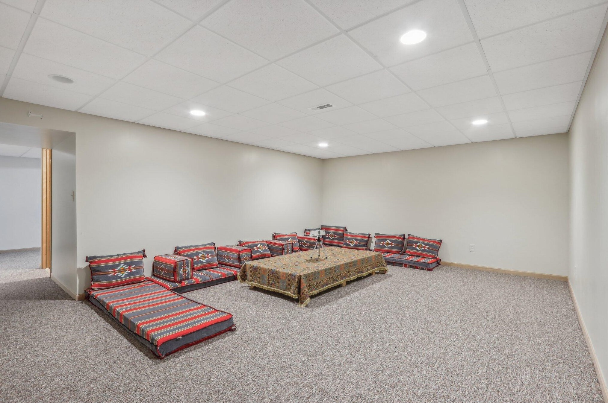 4205 Cherrywood Ln, Milwaukee WI  53209-1005 exterior