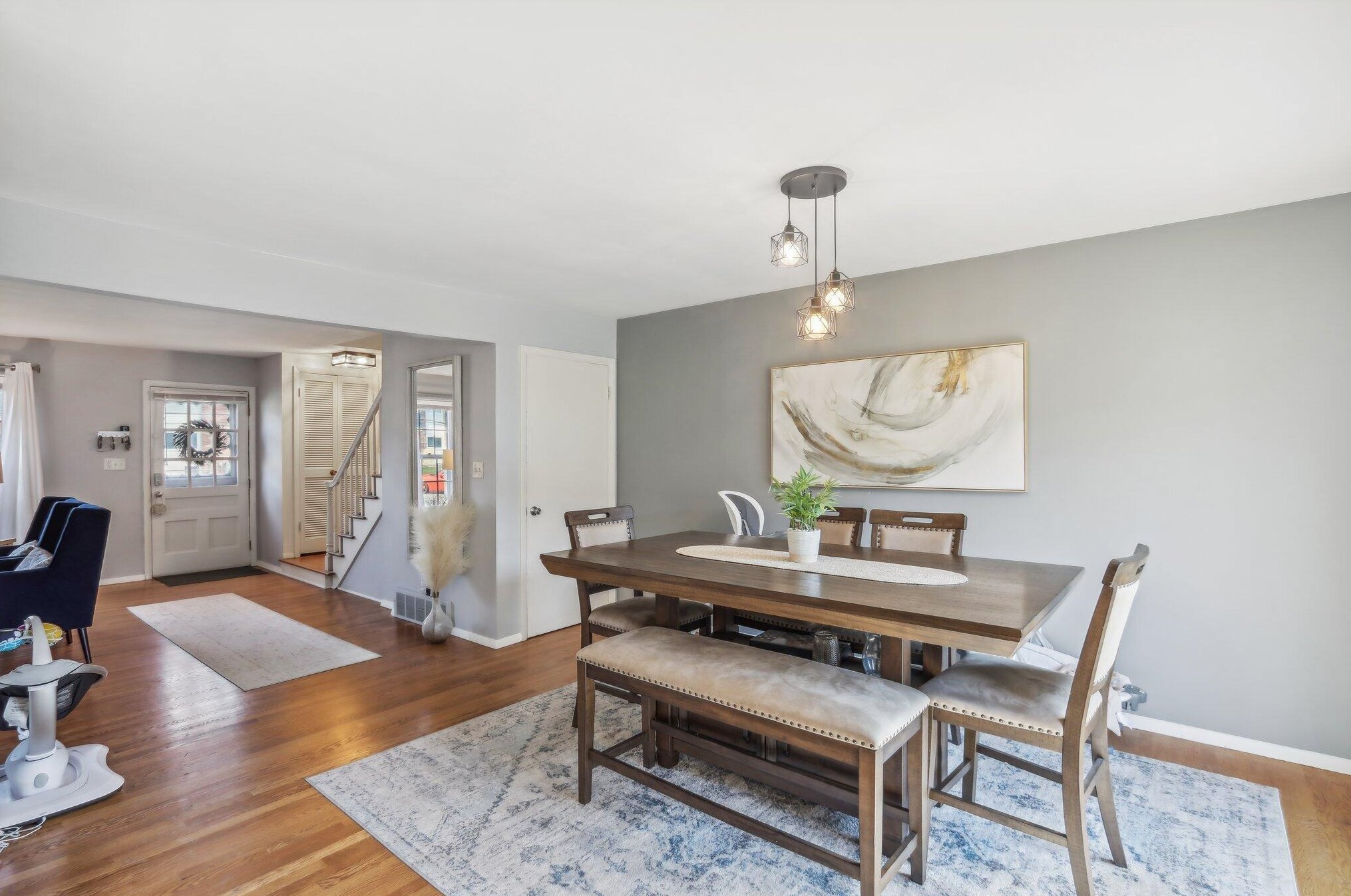 4205 Cherrywood Ln, Milwaukee WI  53209-1005 exterior