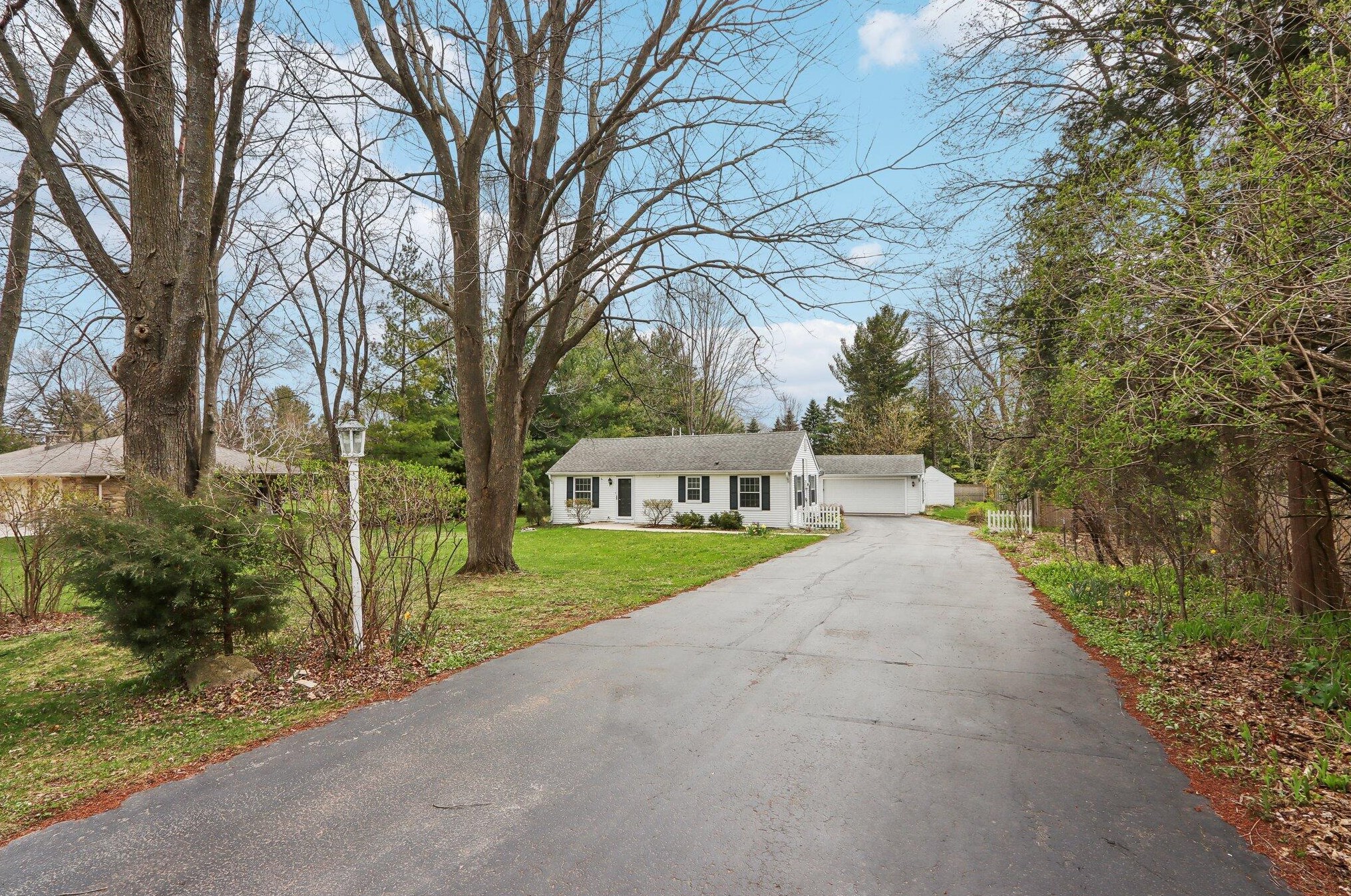 5103 Pine Rd, Cedarburg, WI 53012