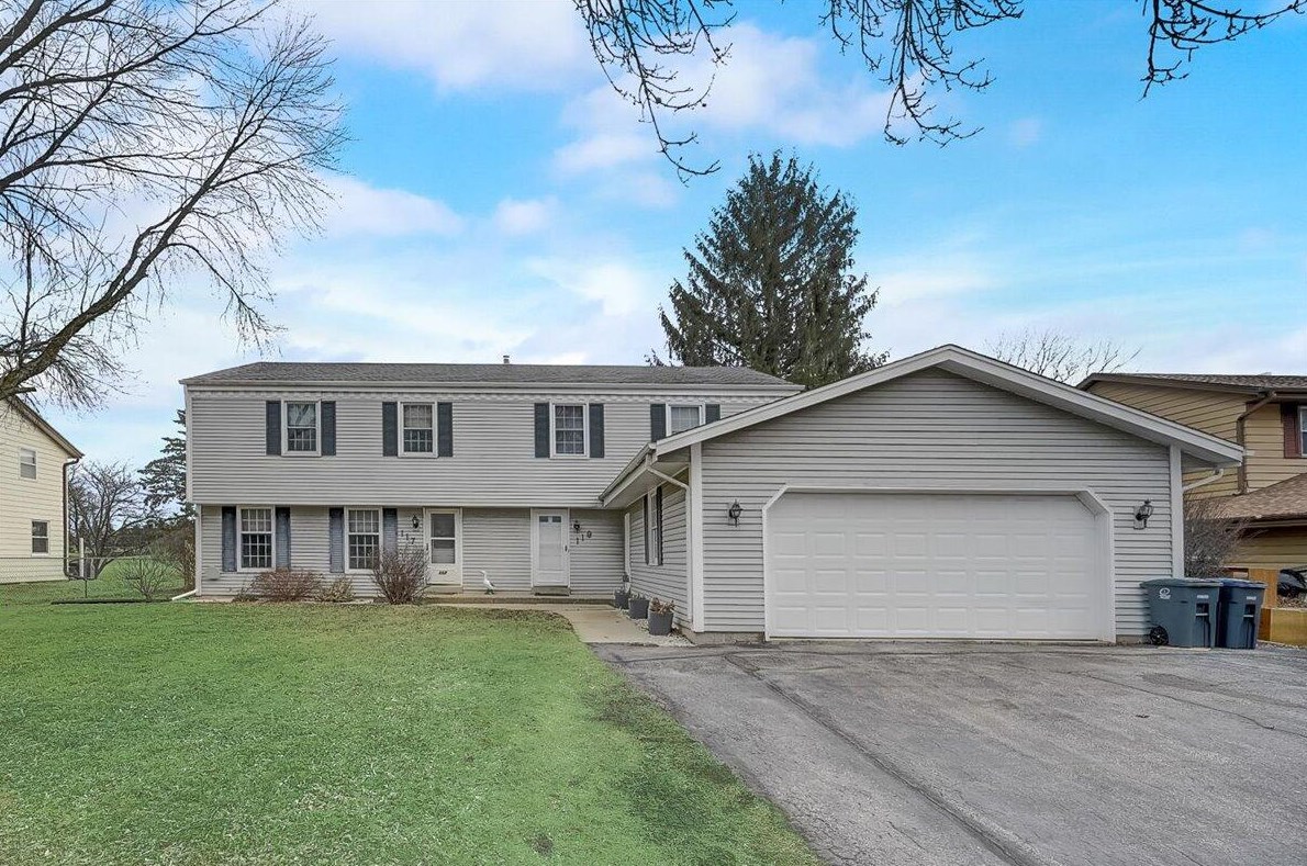 117 Grandview Blvd, Waukesha, WI 53188-4234