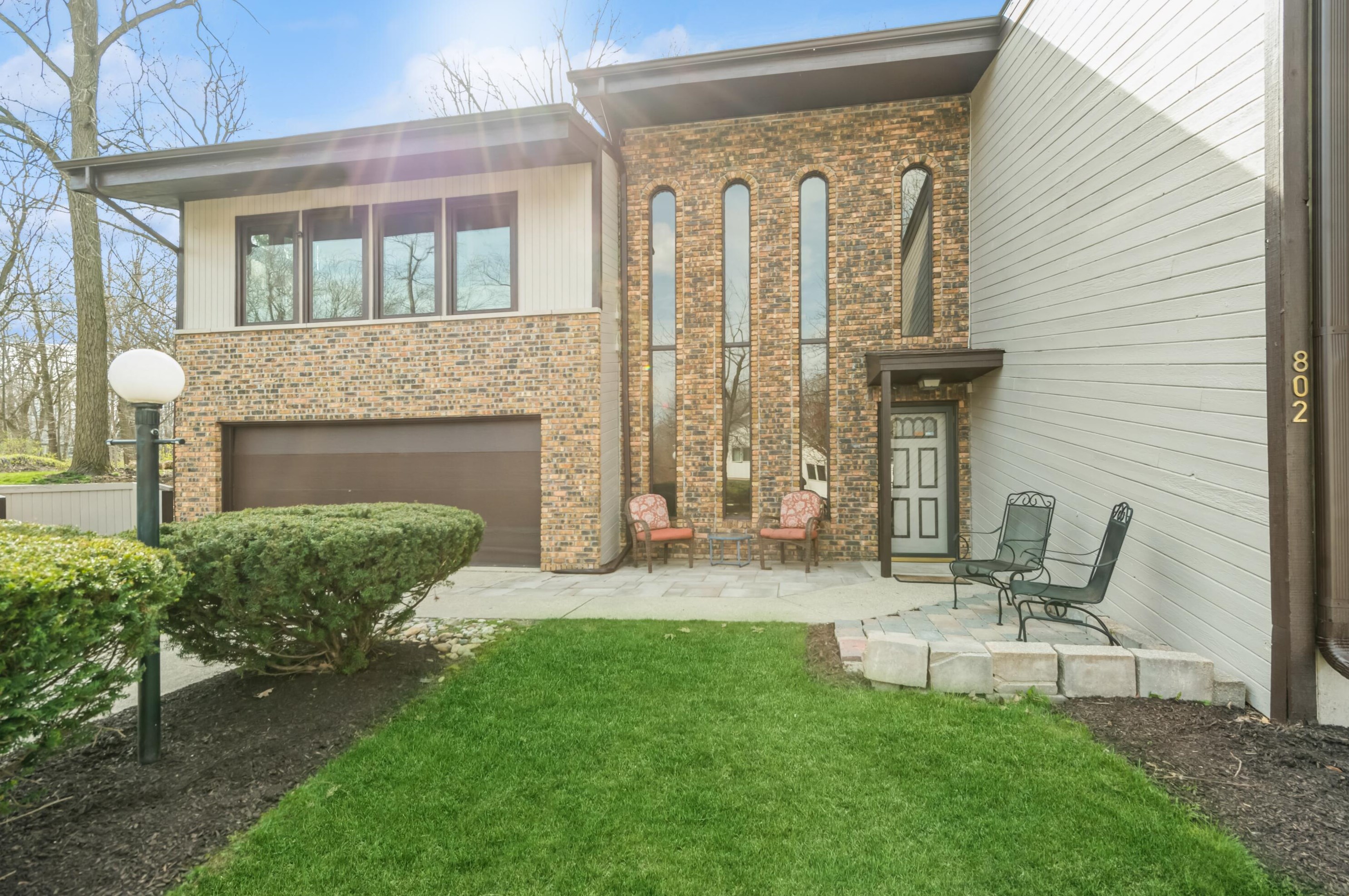 802 Kendall Ln, Lake Geneva, WI 53147