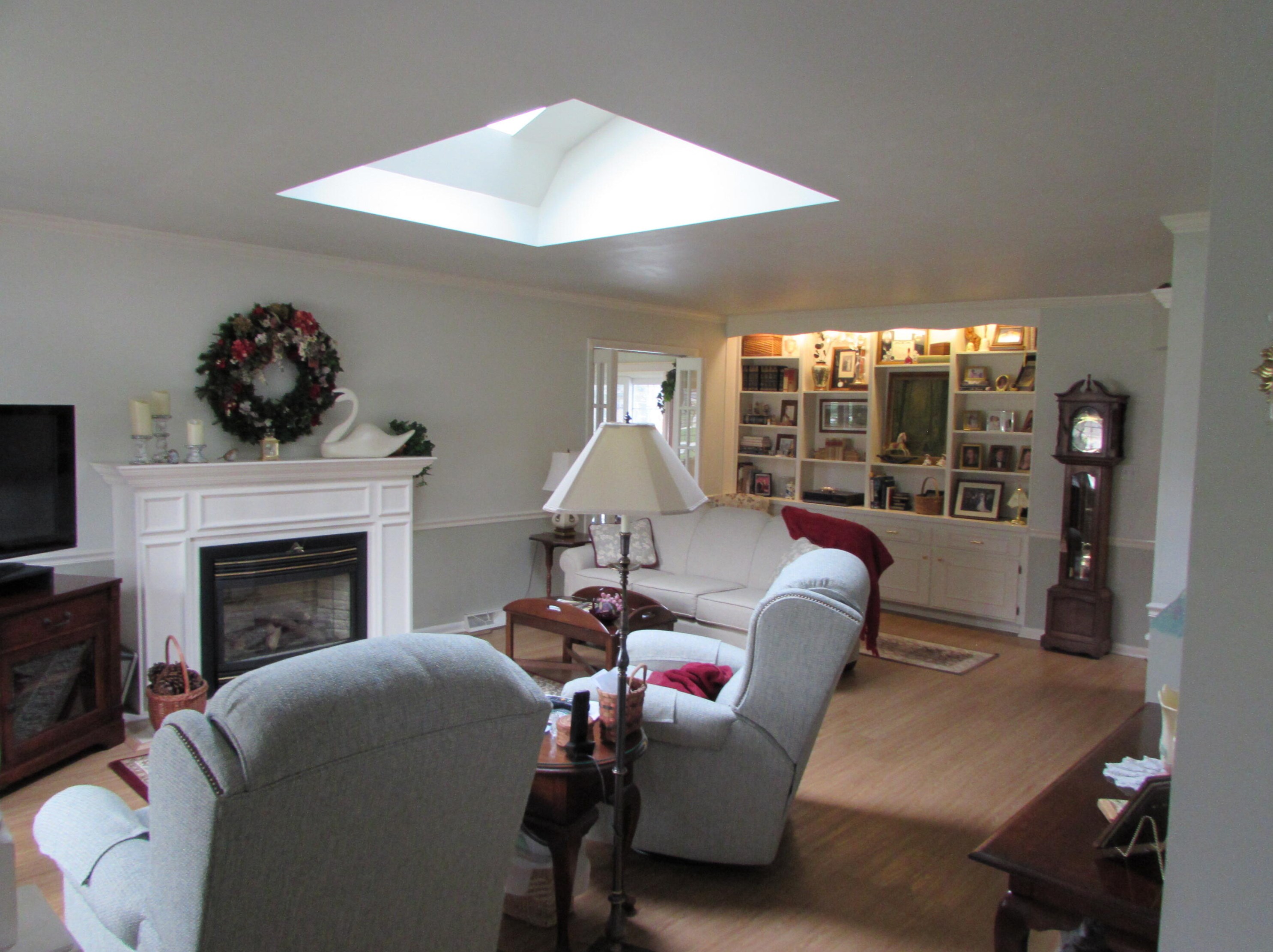 1340 Ridgeway Rd, Brookfield, WI 53045-2421