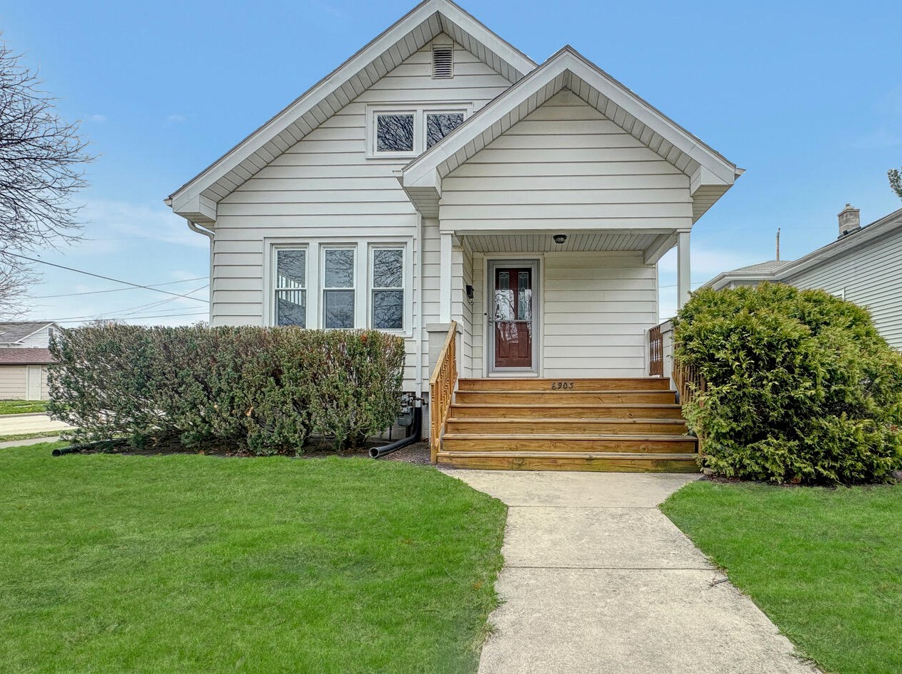 6903 36th Ave, Kenosha, WI 53142