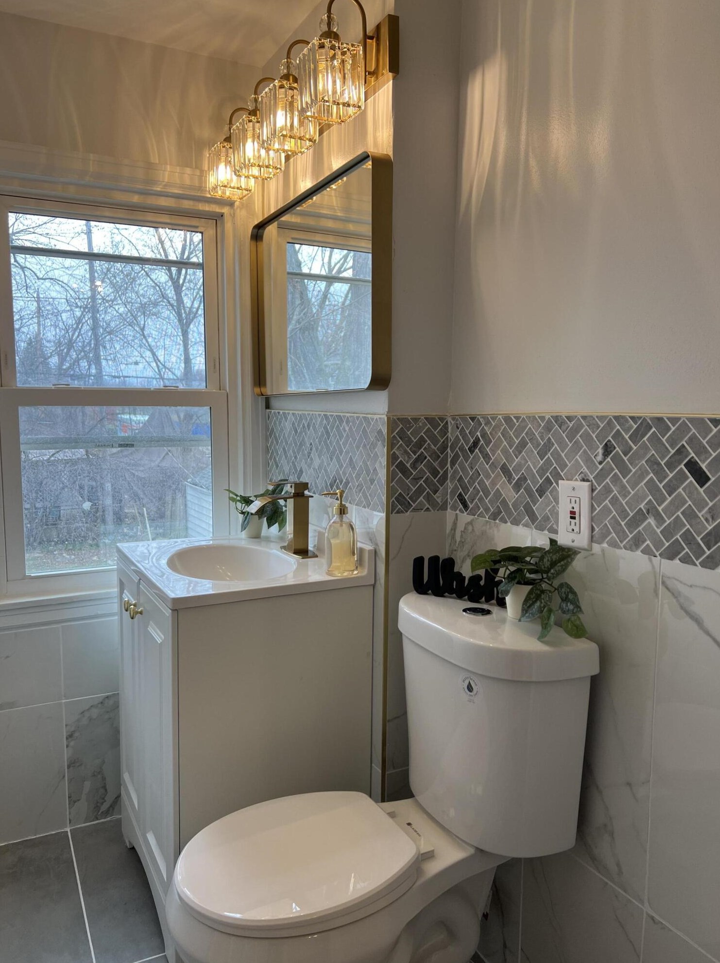 5151 49th St, Milwaukee WI  53218-4324 exterior