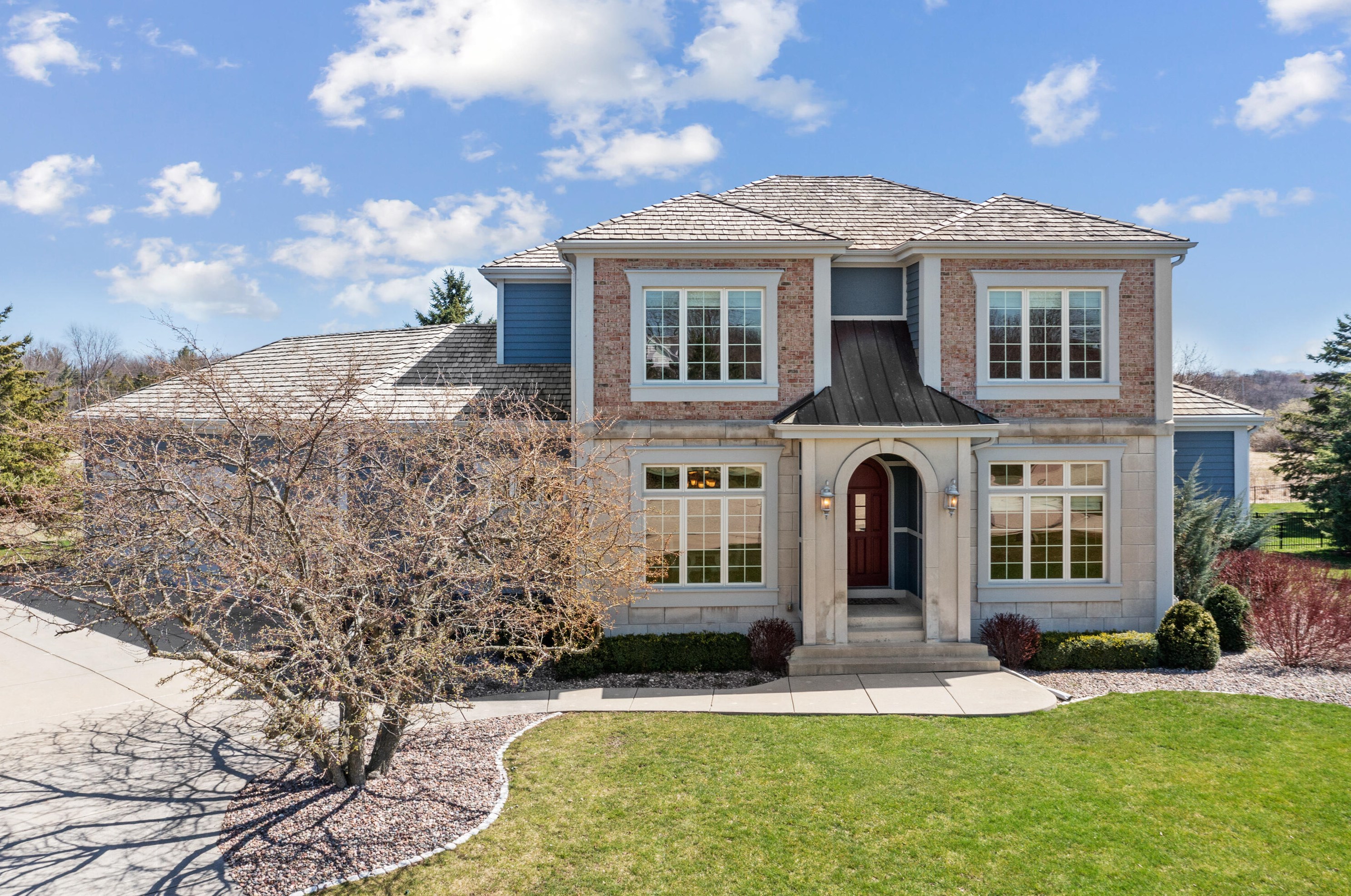 15785 Choctaw Trail, Brookfield, WI 53005
