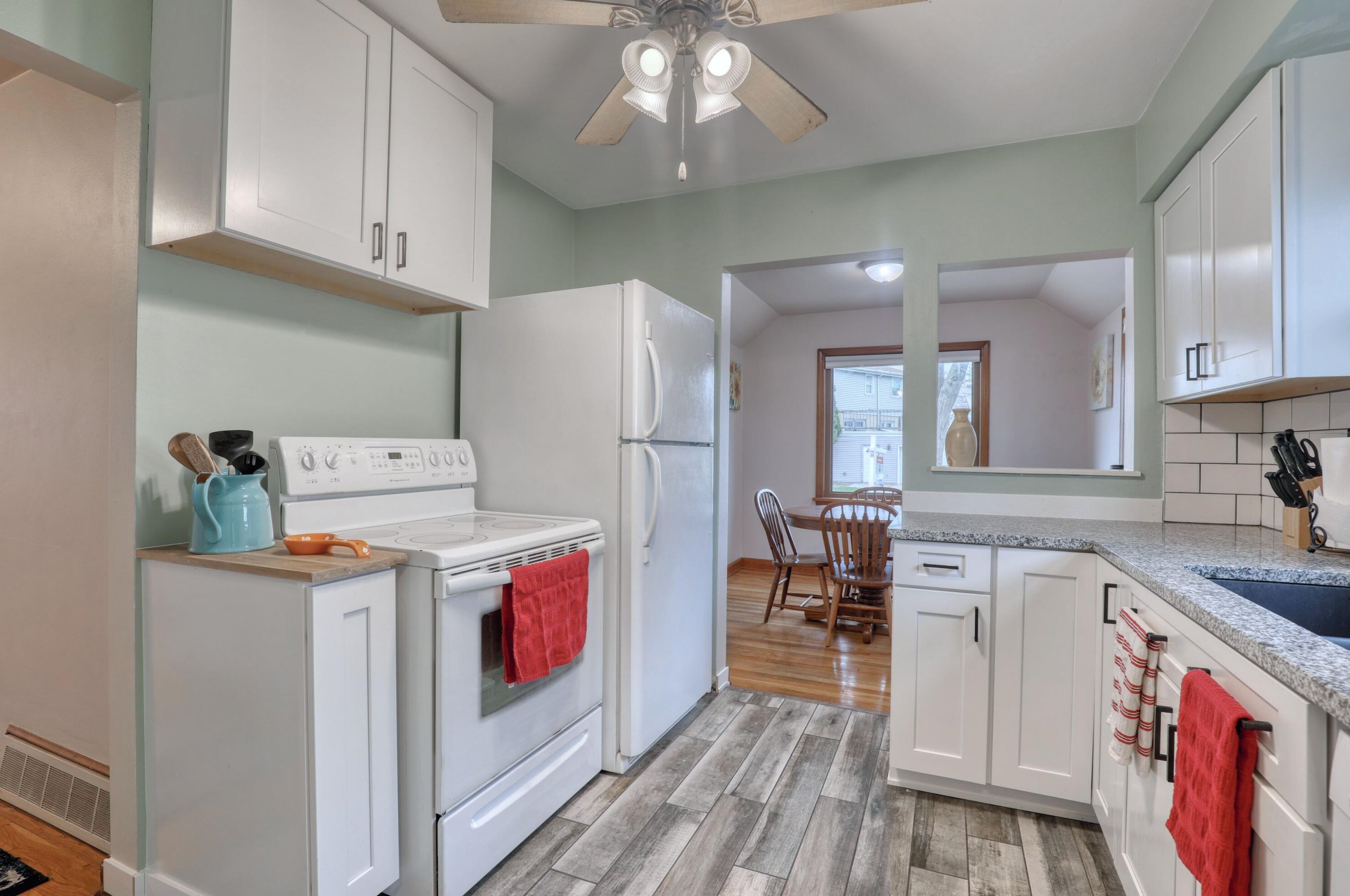 3485 88th St, Milwaukee, WI 53227-4551