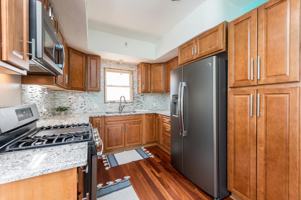 7414 15th Ave, Kenosha, WI 53143-5326