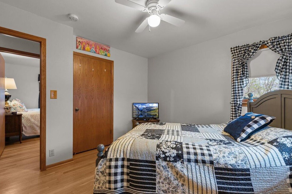 4406 Fountain Ave, Milwaukee WI 53223-4436 exterior