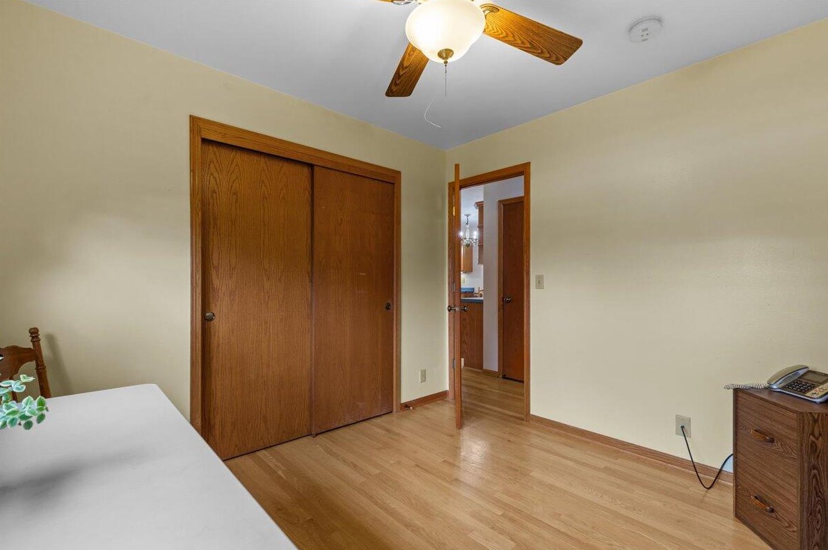 4406 Fountain Ave, Milwaukee WI 53223-4436 exterior