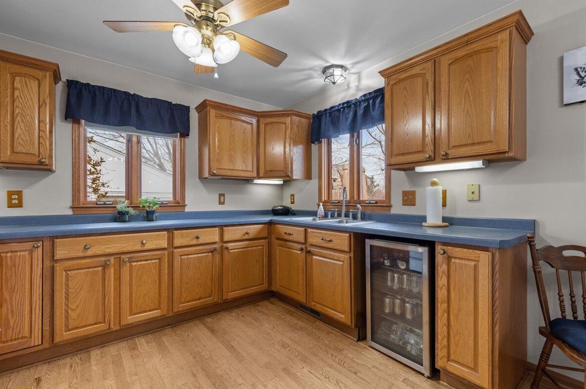 4406 Fountain Ave, Milwaukee WI 53223-4436 exterior