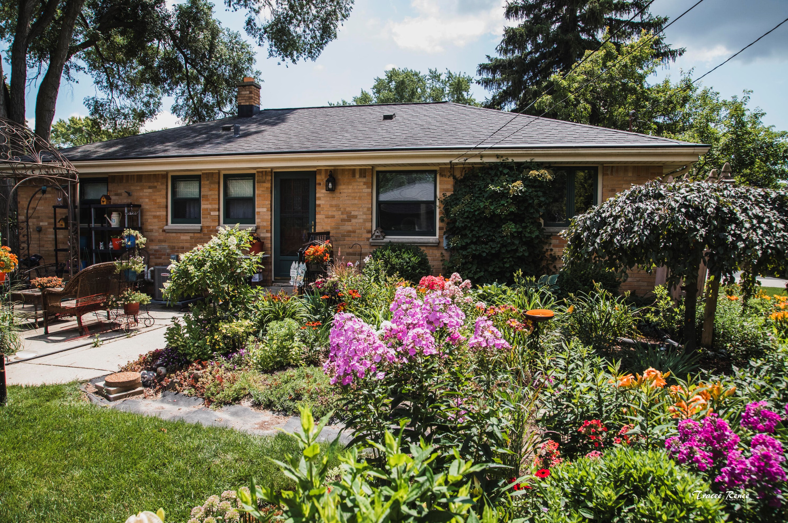 4406 Fountain Ave, Milwaukee WI 53223-4436 exterior