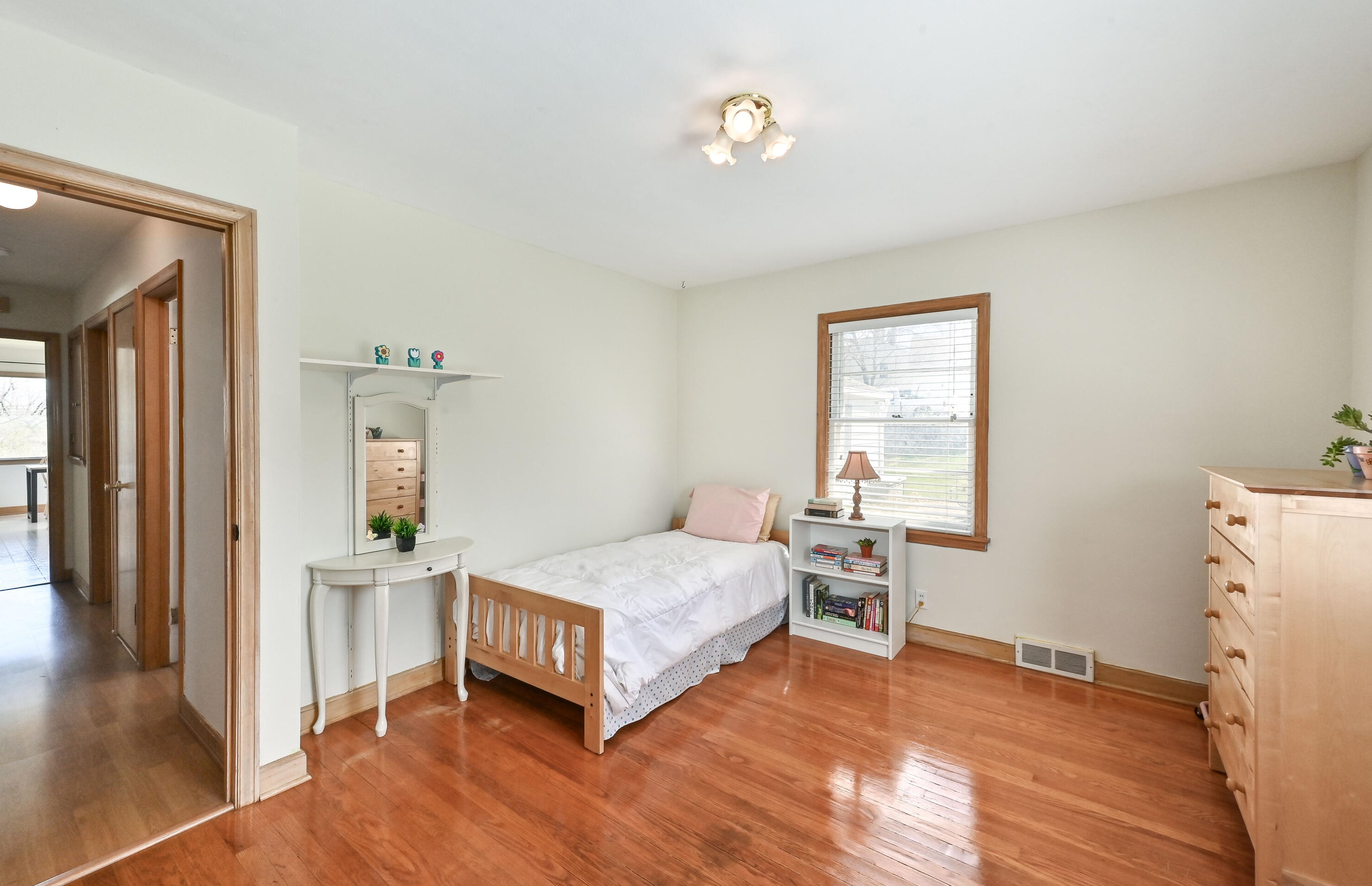 764 119, Milwaukee WI 53226-3626 exterior