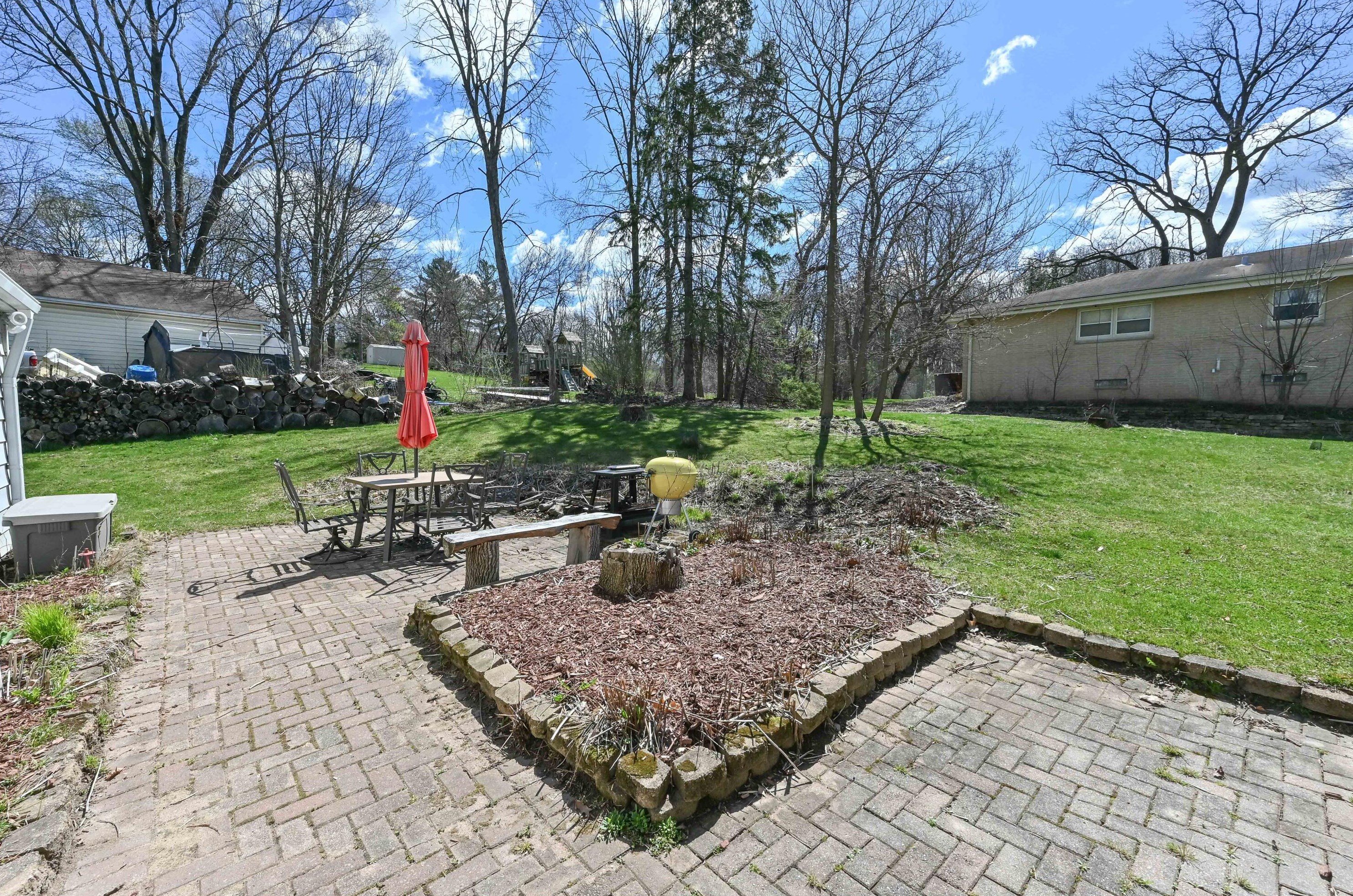 764 119, Milwaukee WI 53226-3626 exterior