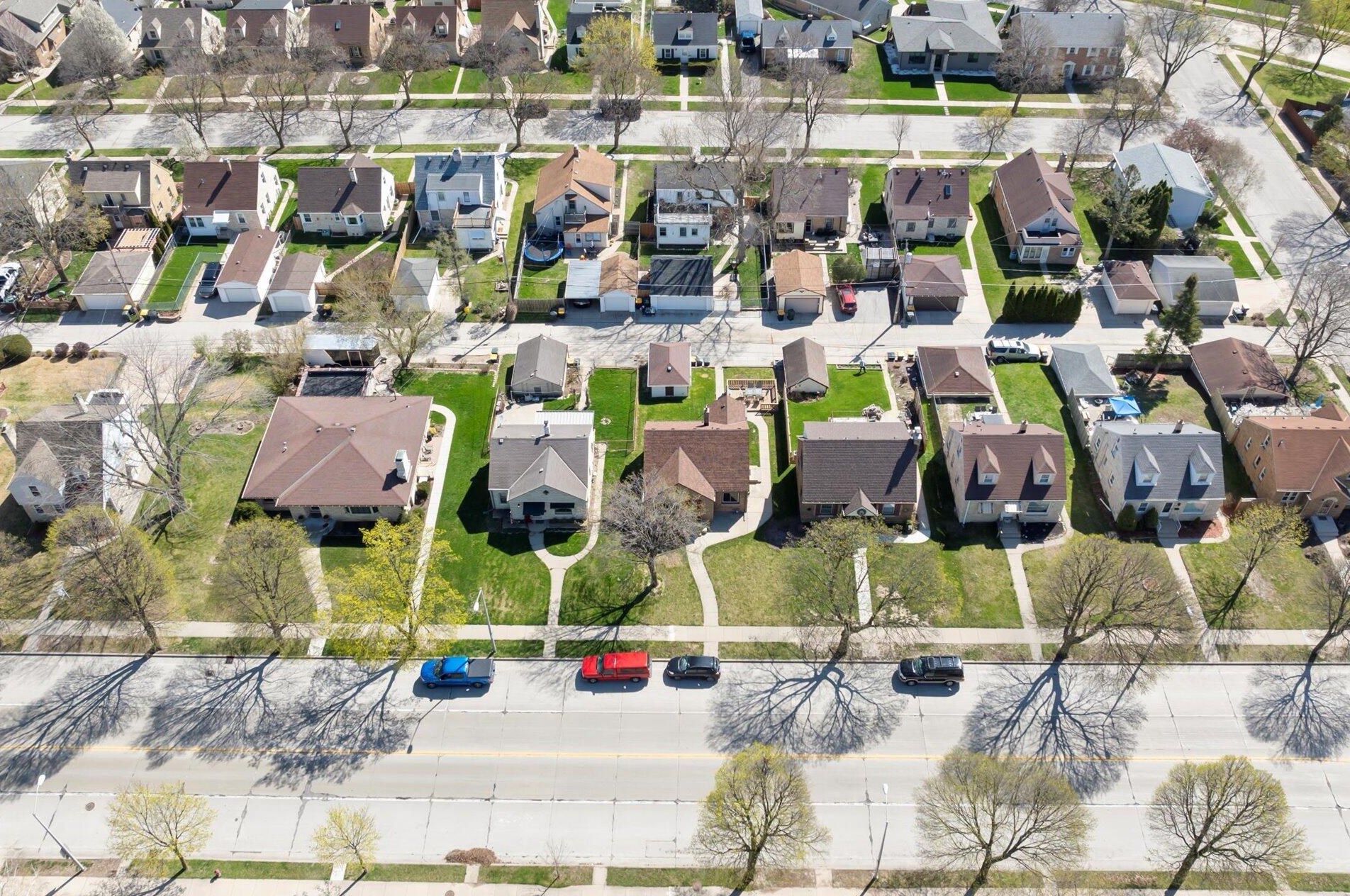 2450 60, Milwaukee WI 53219-2130 exterior