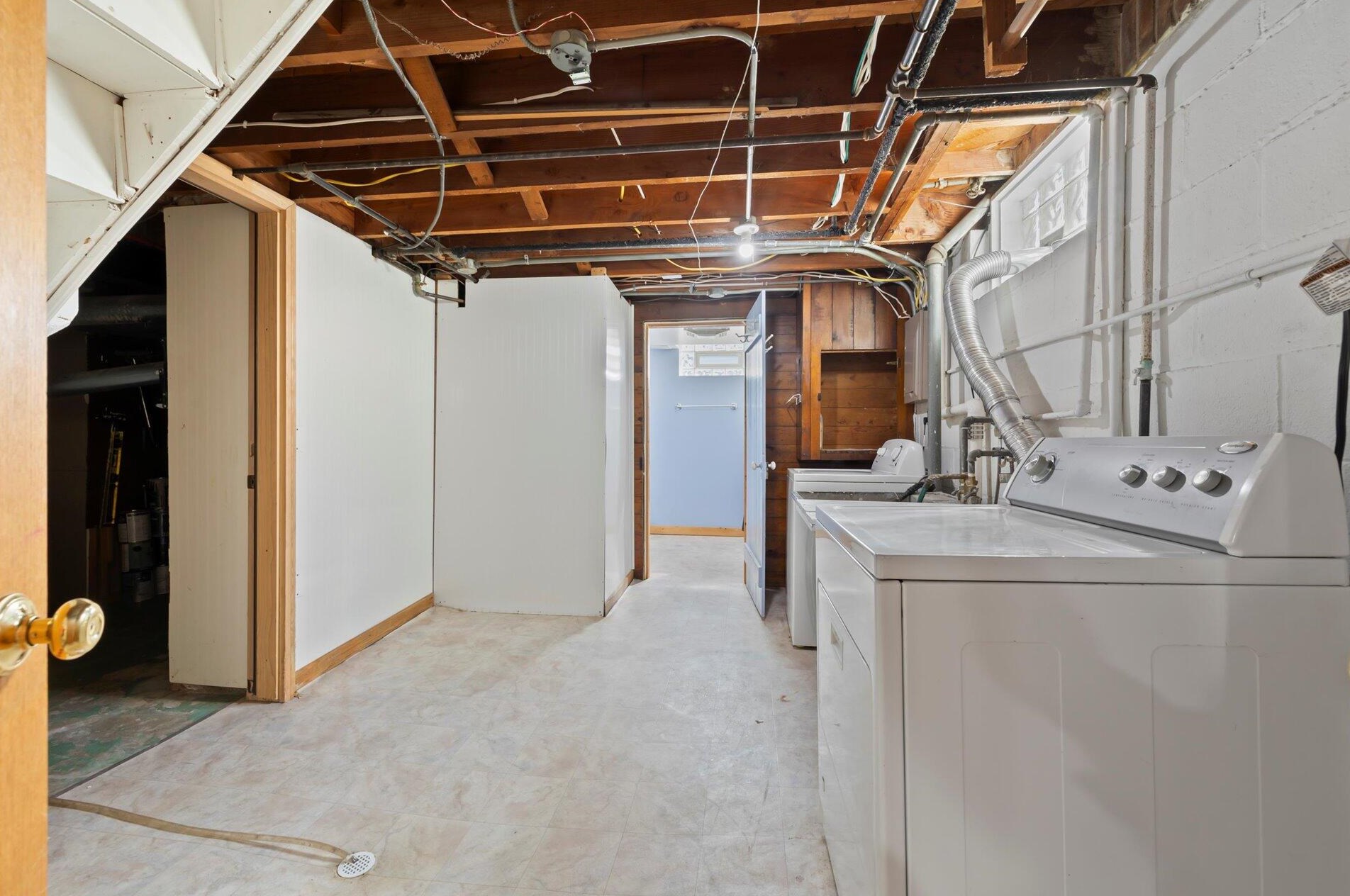 2450 60, Milwaukee WI 53219-2130 exterior