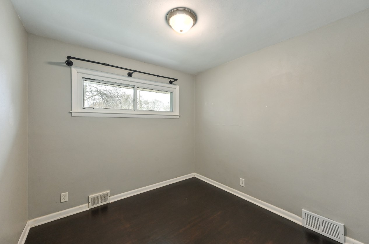 7130 Carmen Ave, Milwaukee WI  53218-2220 exterior
