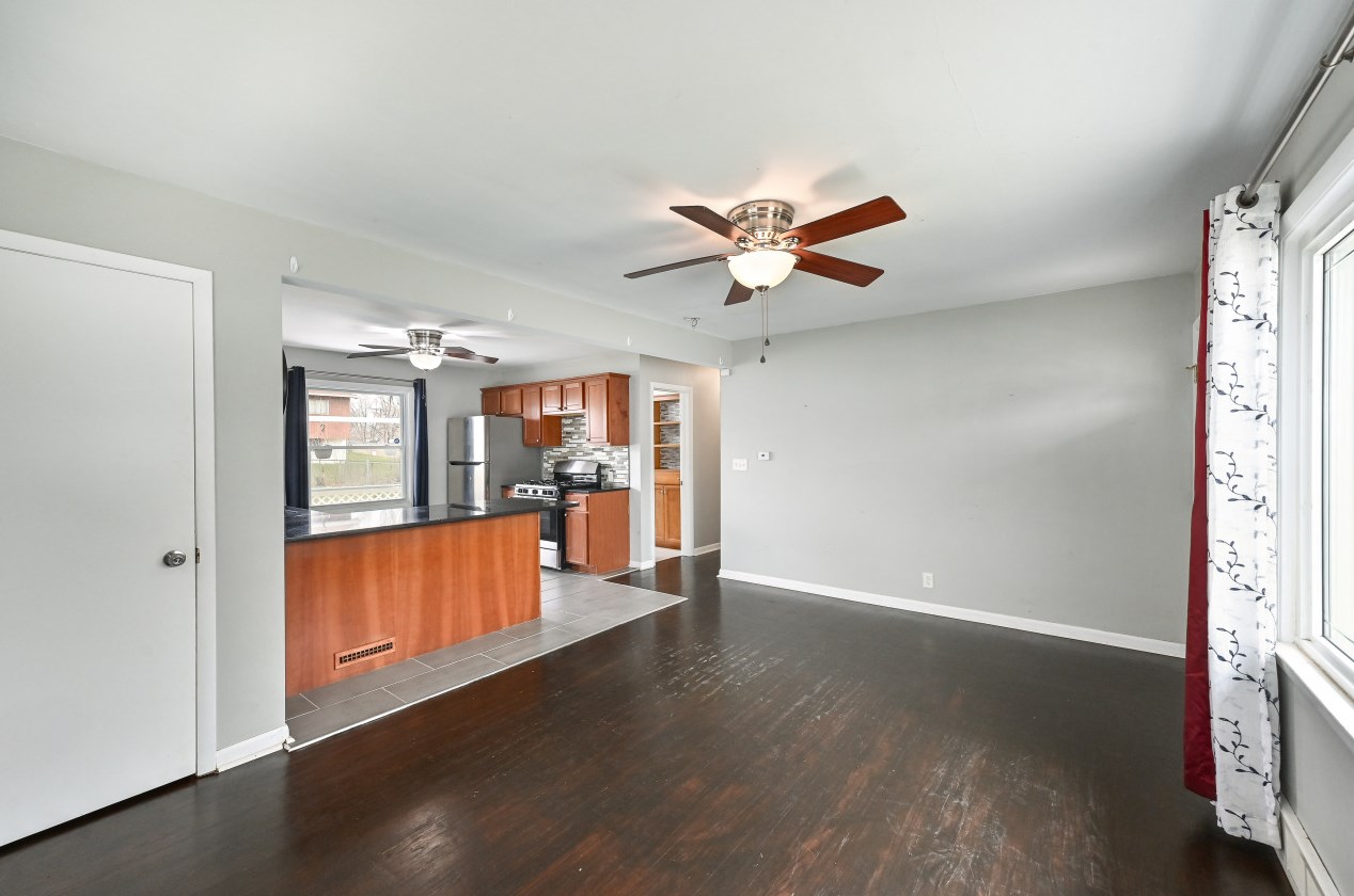 7130 Carmen Ave, Milwaukee WI  53218-2220 exterior
