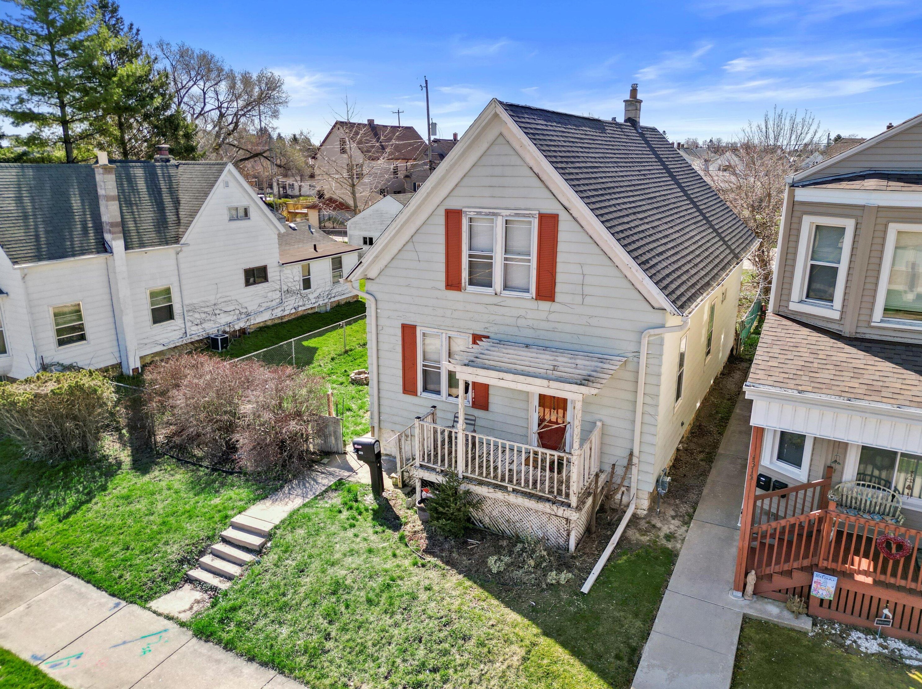 1313 Manitoba Ave, South Milwaukee, WI 53172