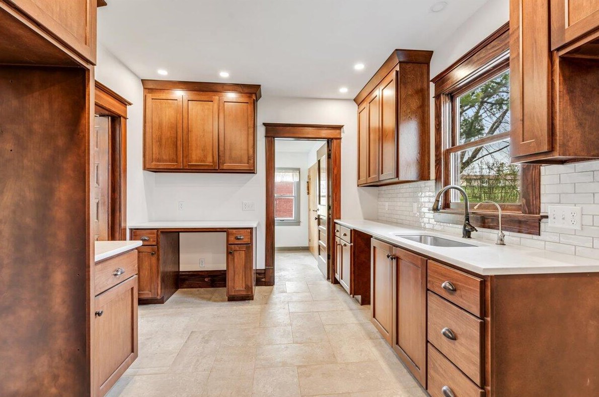 2331 Monroe St, New Holstein, WI 53061