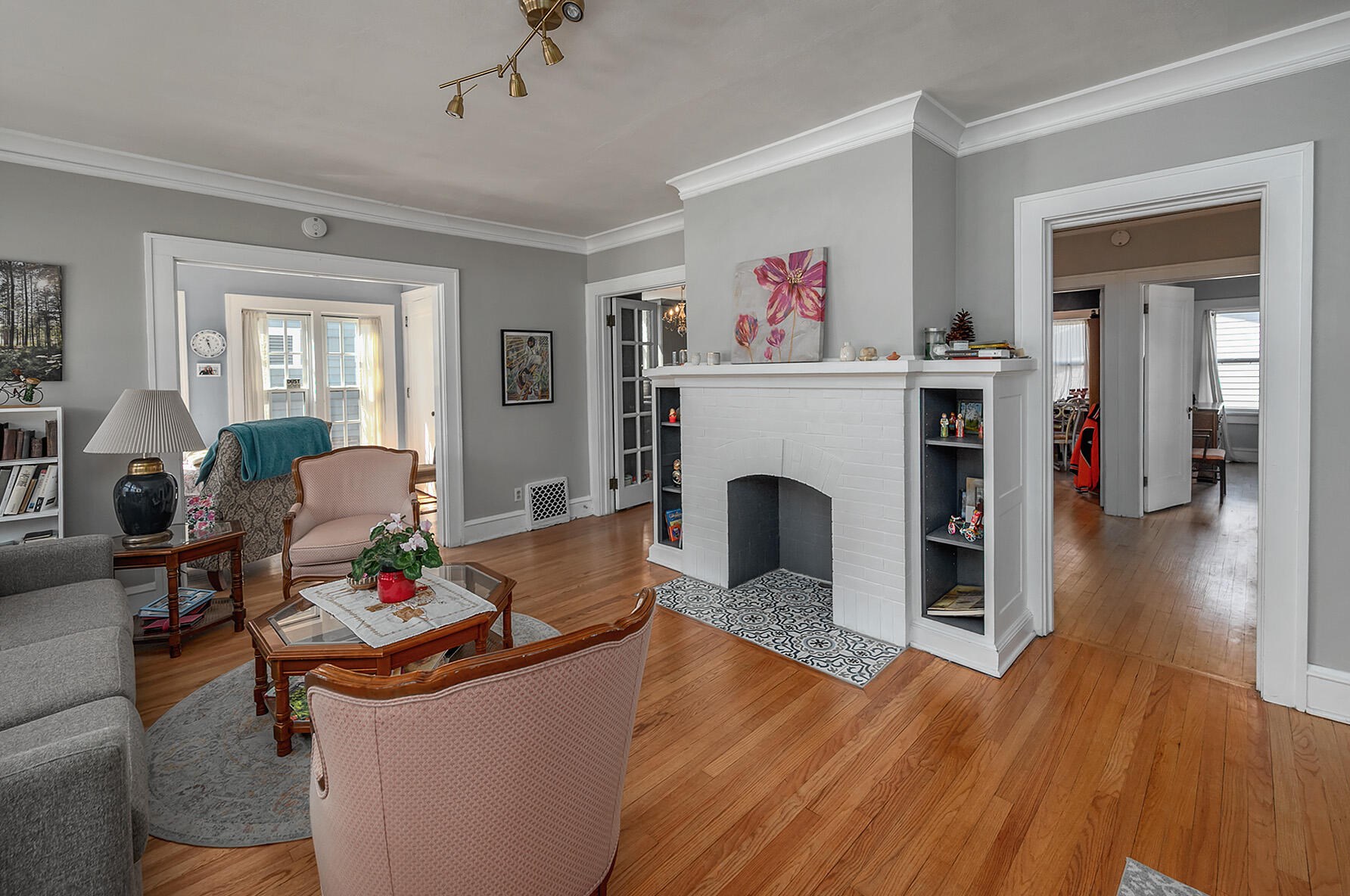 3467 Maryland Ave, Milwaukee WI  53211-2904 exterior